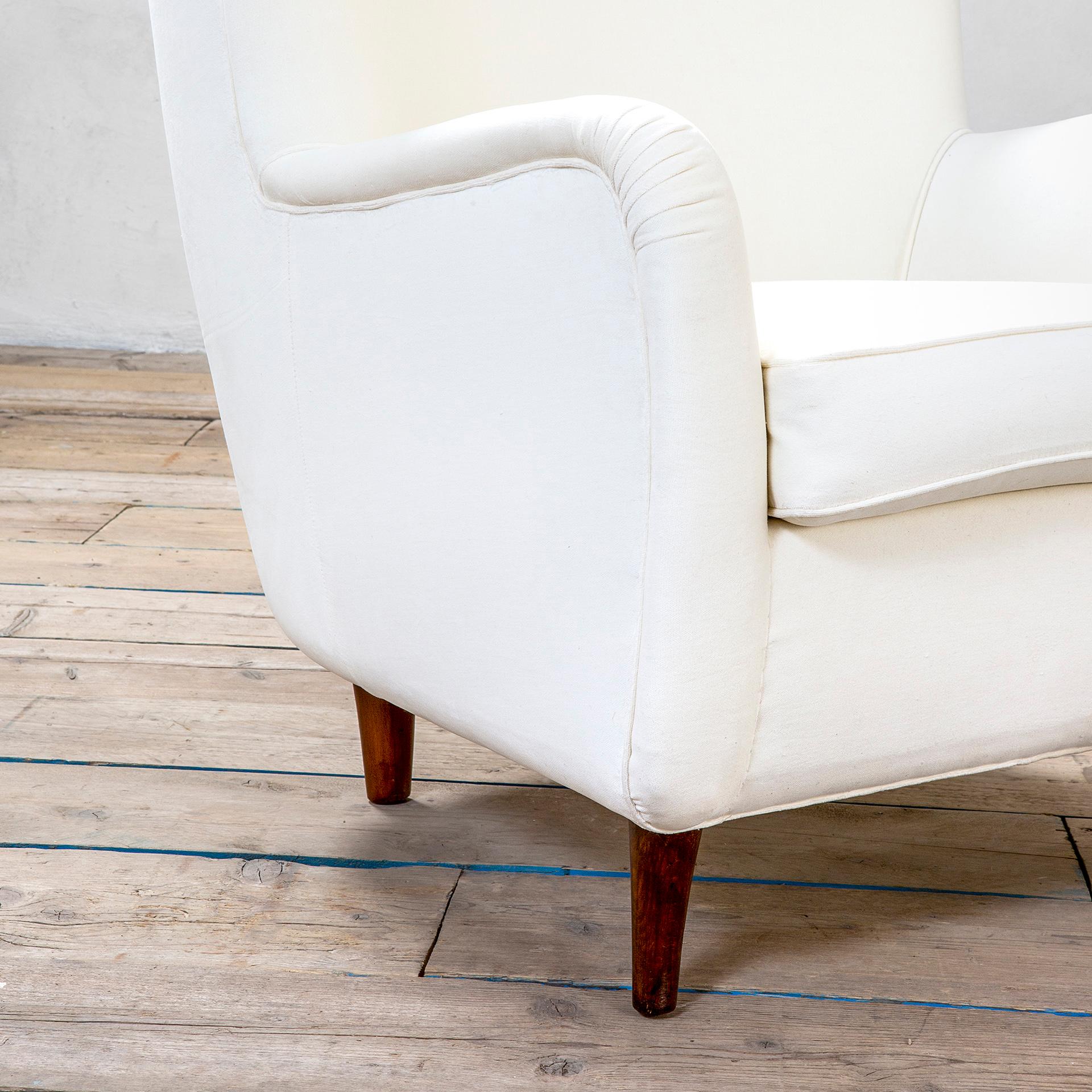 Paire de fauteuils Franco Albini « Attr. » du 20ème siècle en tissu blanc des années 50 Bon état - En vente à Turin, Turin