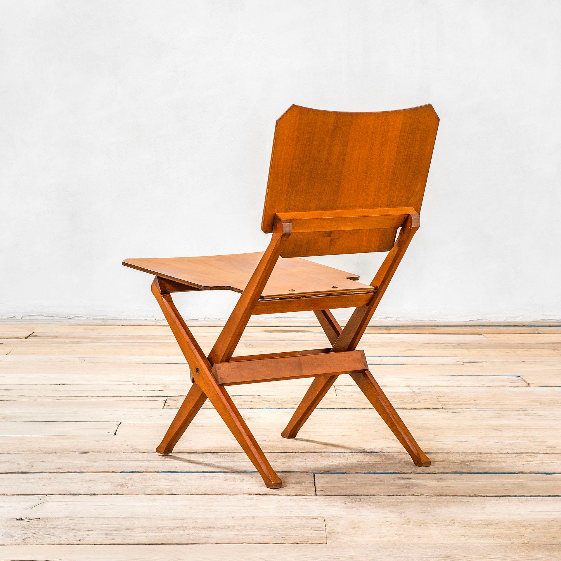 Mid-Century Modern 20th Century Franco Albini Folding Chair in Wood for Poggi, circa 1950s