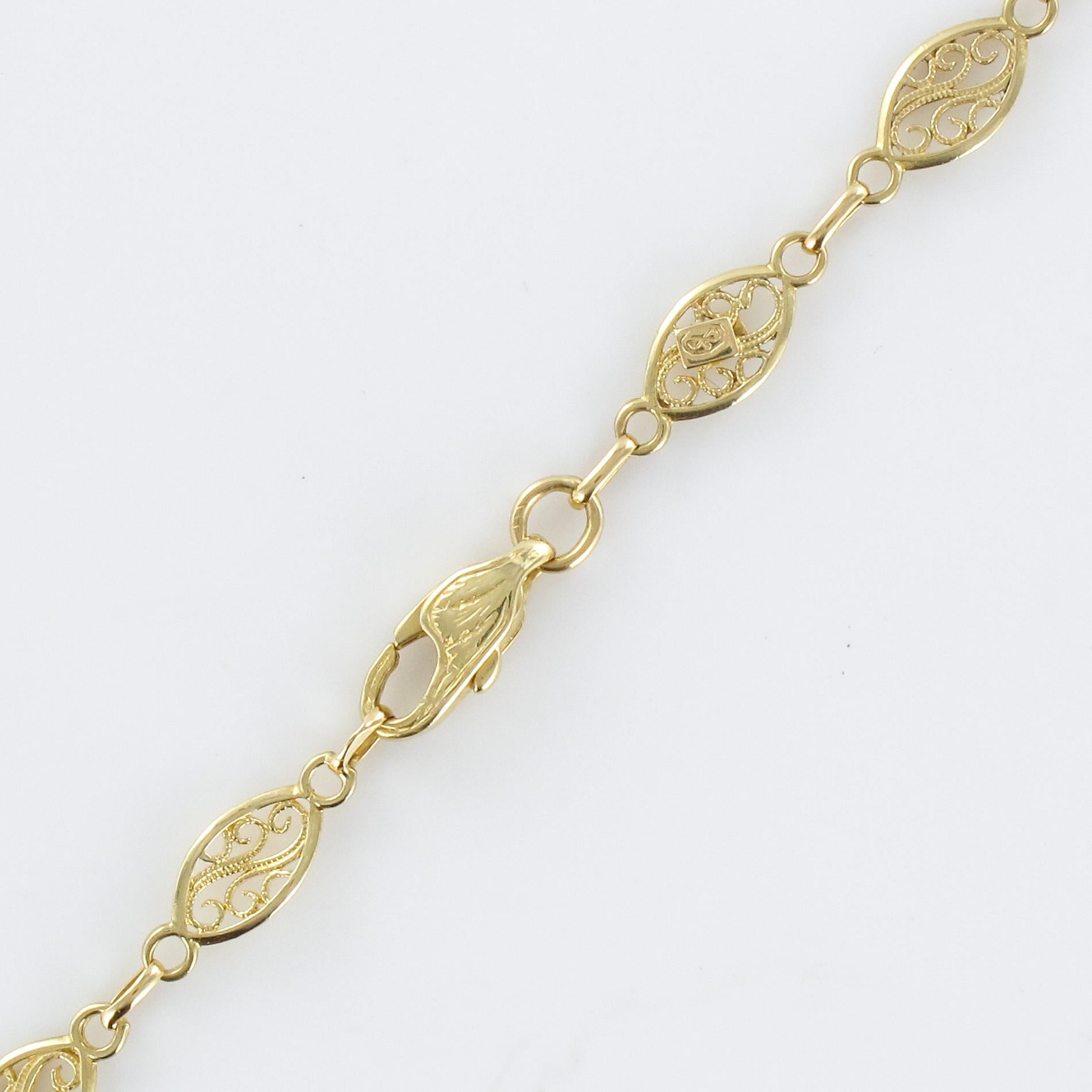 20th Century French 18 Karat Yellow Gold Filigree Shuttle Chain Necklace 1