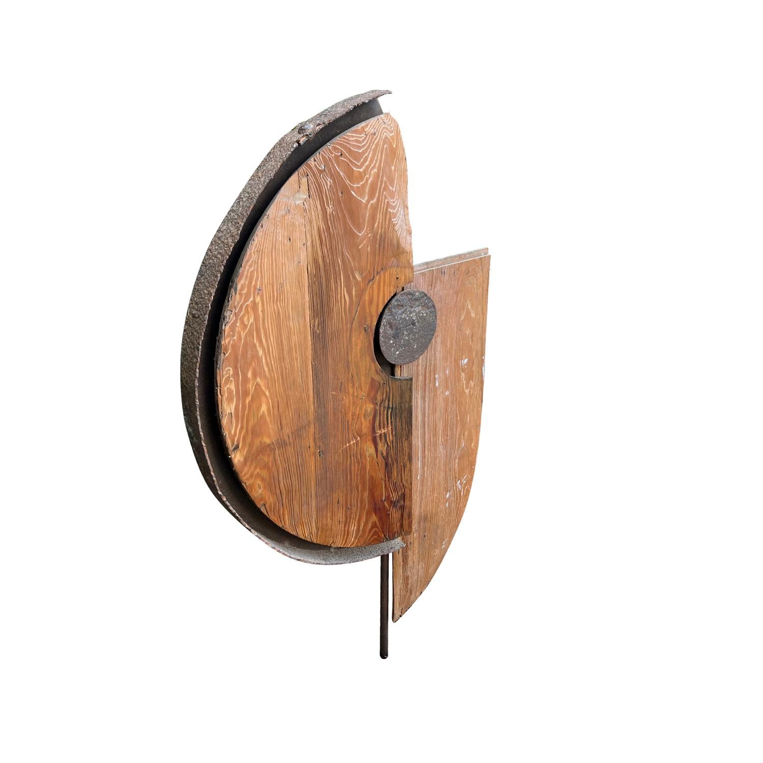 Metal 20th Century French Abstract Walnut Sculpture in the Style of Sonia Delaunay For Sale