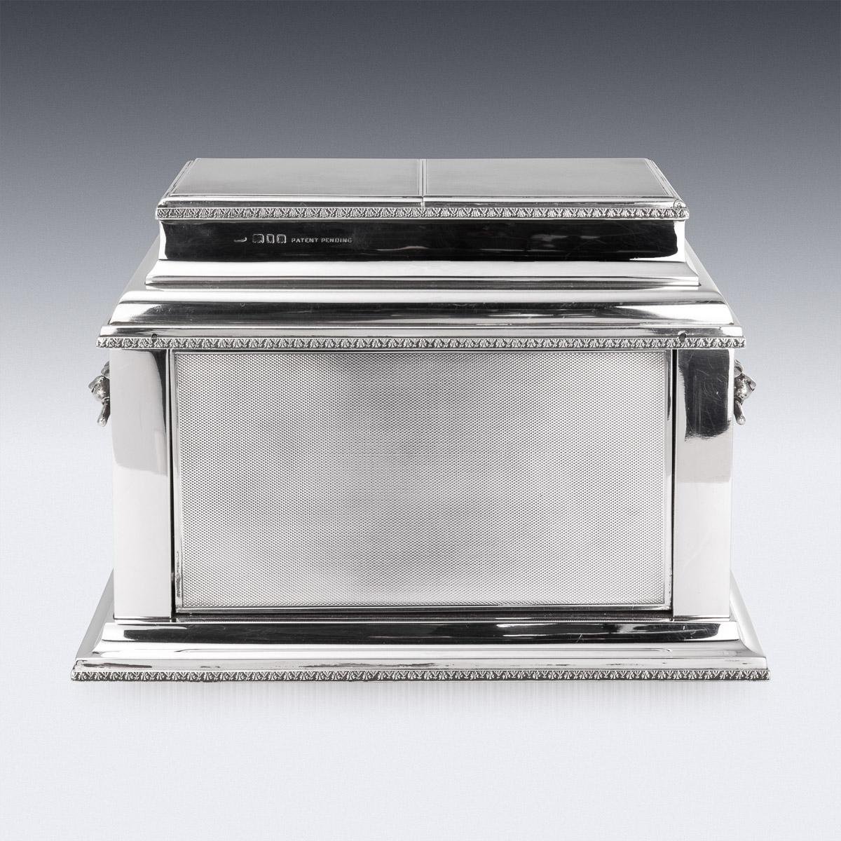 20th Century French Air Force Solid Silver Cigar & Cigarette Humidor Box, c.1927 In Good Condition In Royal Tunbridge Wells, Kent