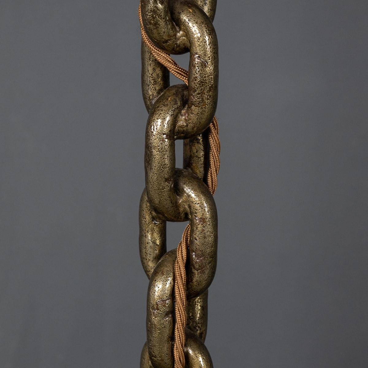 Lámpara de pie francesa del siglo XX con cadena de ancla y estantes, c.1930 en venta 2