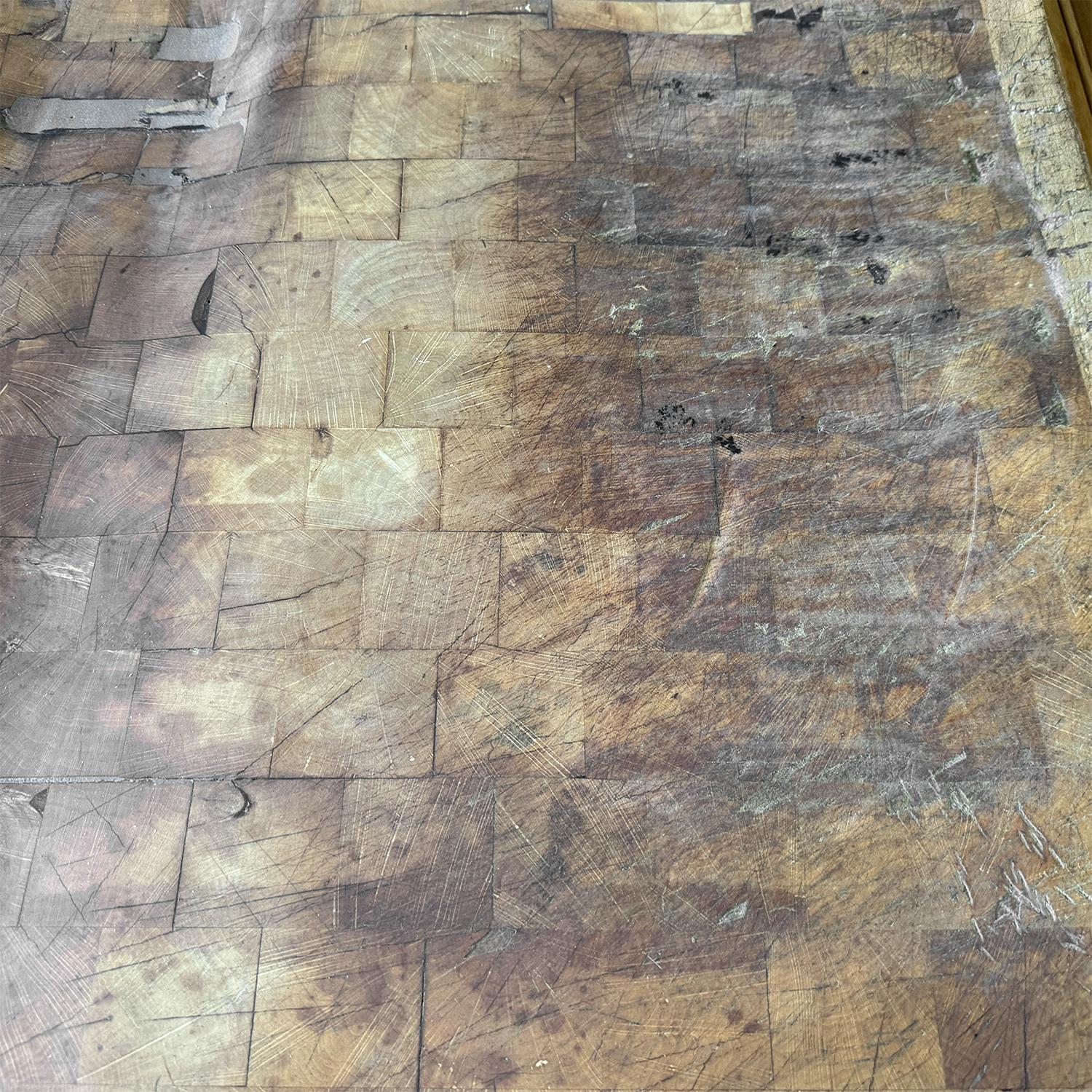 20th Century French Antique Crowned Beechwood Butcher Block Table For Sale 9