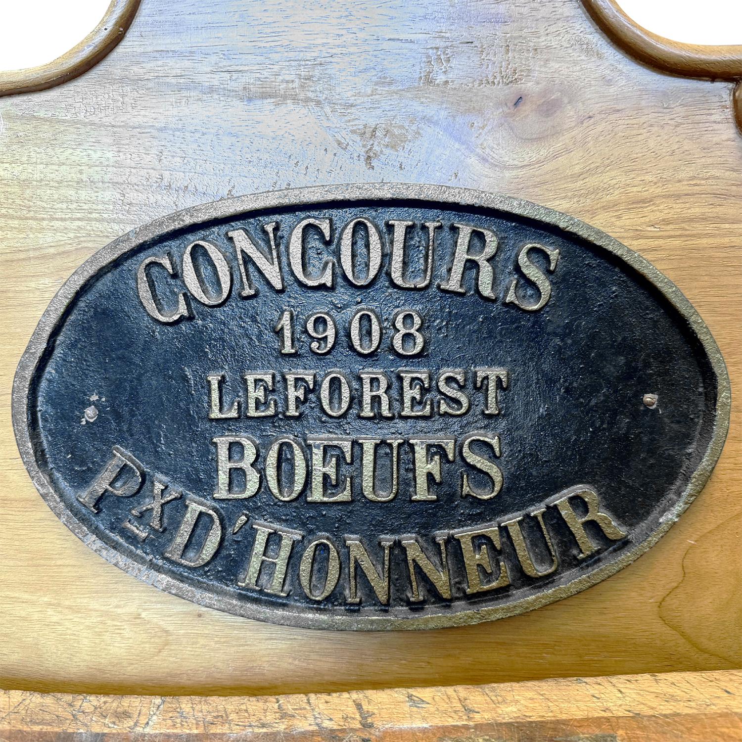 20th Century French Antique Crowned Beechwood Butcher Block Table For Sale 6