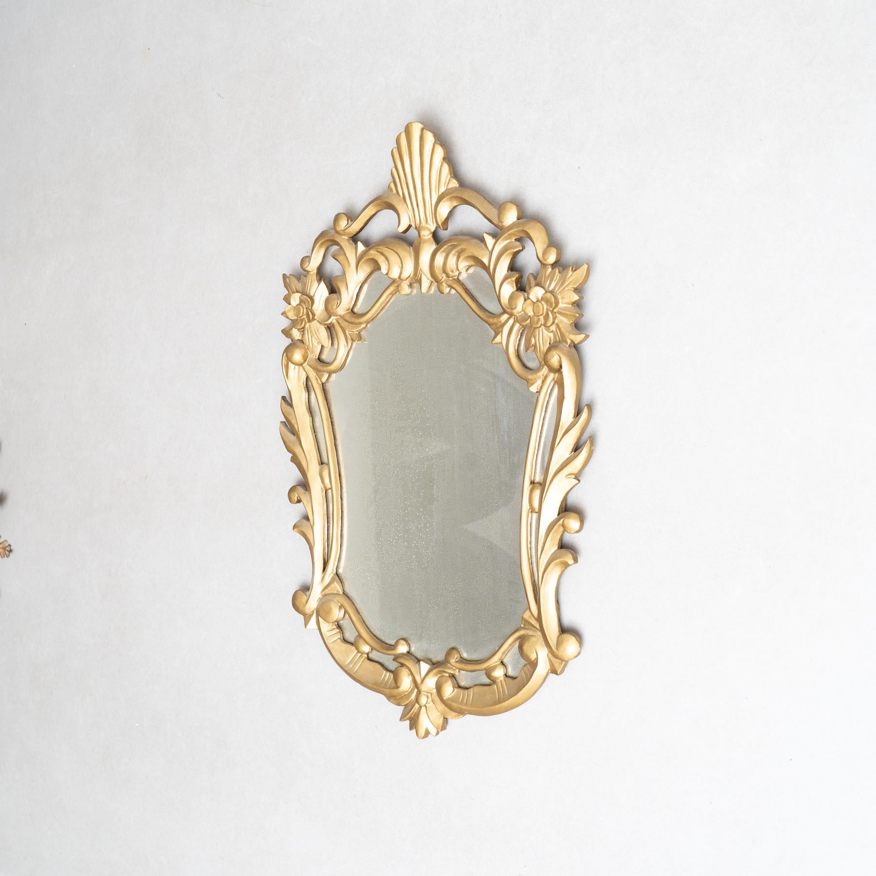 Français Miroir à cornes d'or Antique Mirror du 20ème siècle : Elegance Timeless en vente