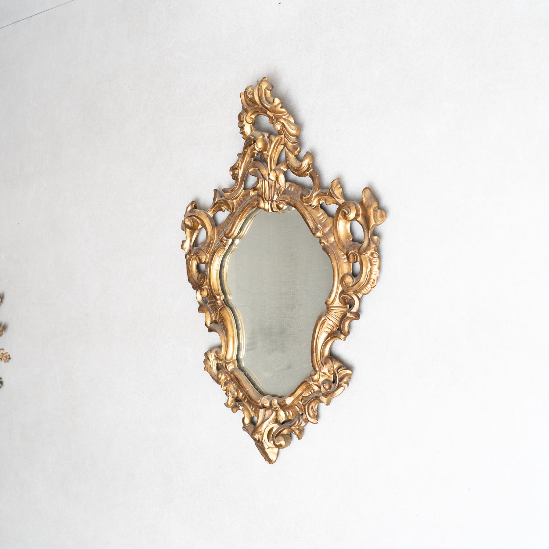 Français Miroir à cornes d'or Antique Mirror du 20ème siècle : Elegance Timeless en vente
