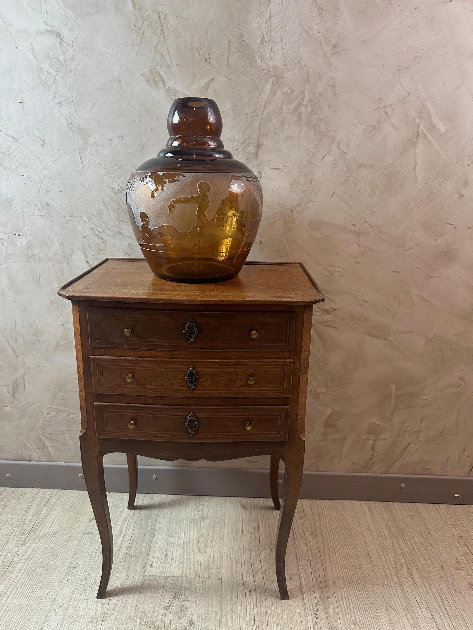 20th Century French Art Deco Amber Glass Vase, 1930s For Sale 6
