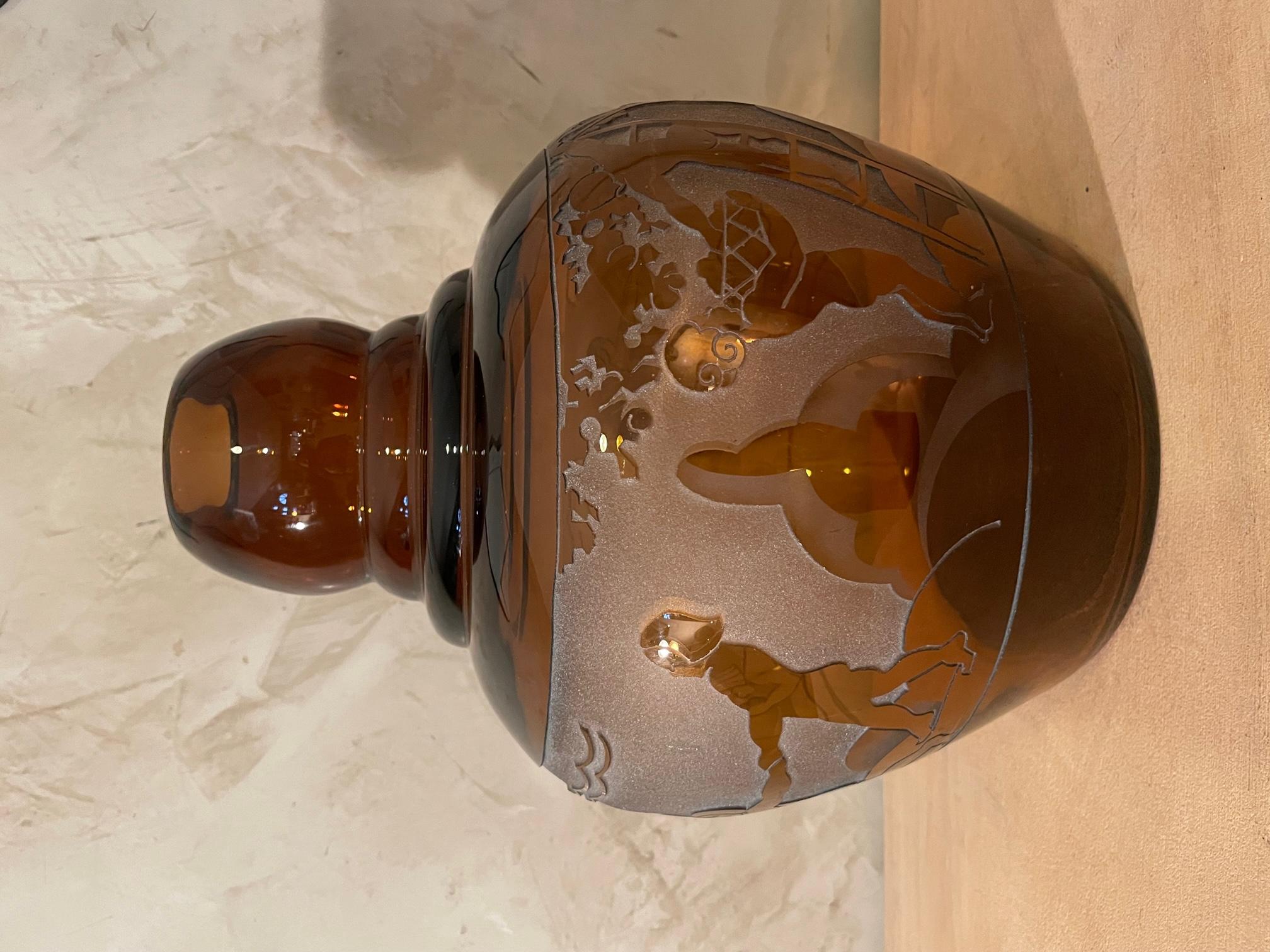 Exceptional French Art deco vase signed Berlys. Fruit picking child decor in etched glass. Signed under the decoration.
Very nice shape, maybe used to be a lamp. Few scratches on the top. 
Excellent quality and rare piece. Beautiful amber color.