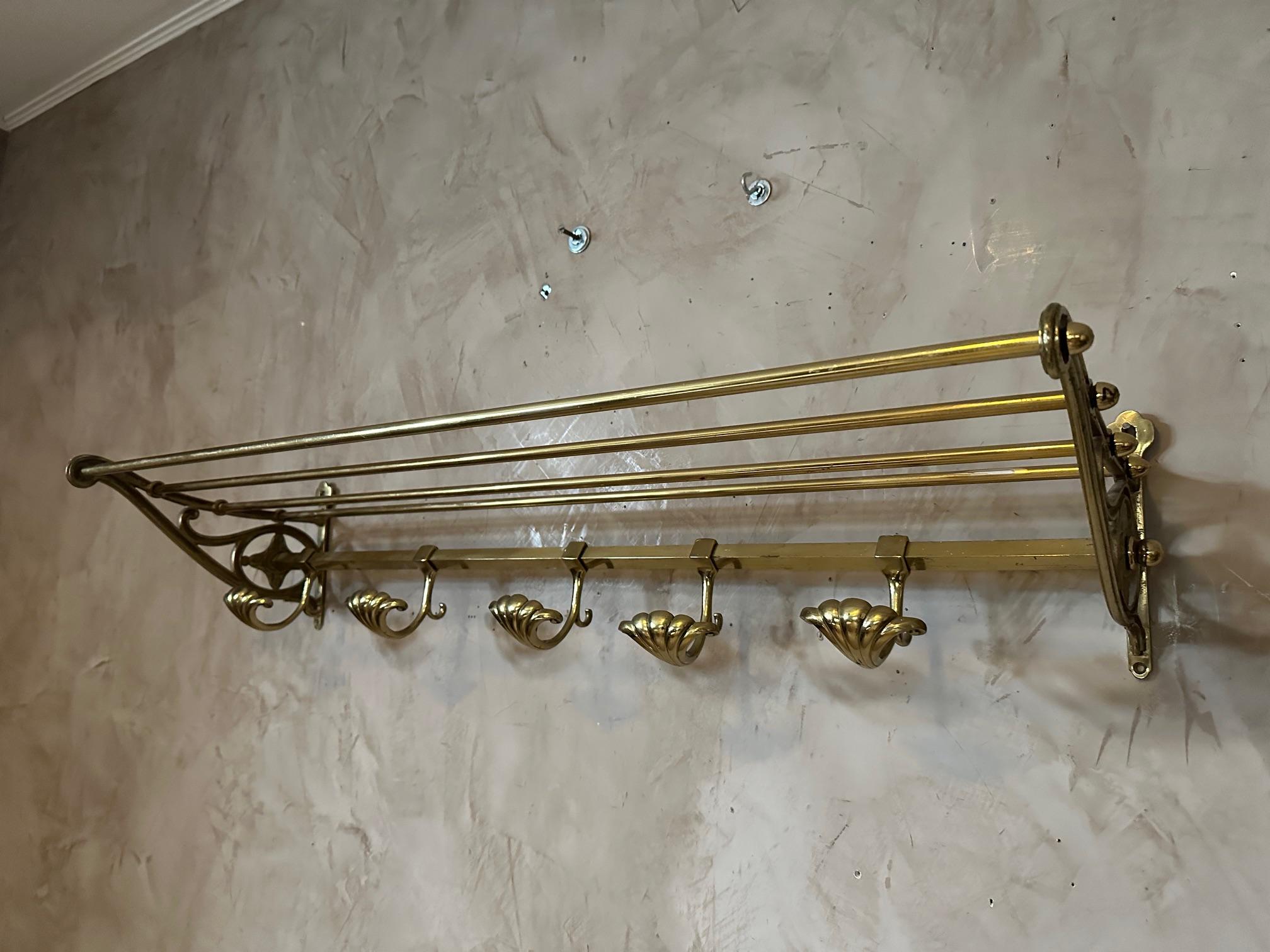 20th century French Art Deco Brass Coat and Luggage Rack, 1930s For Sale 6