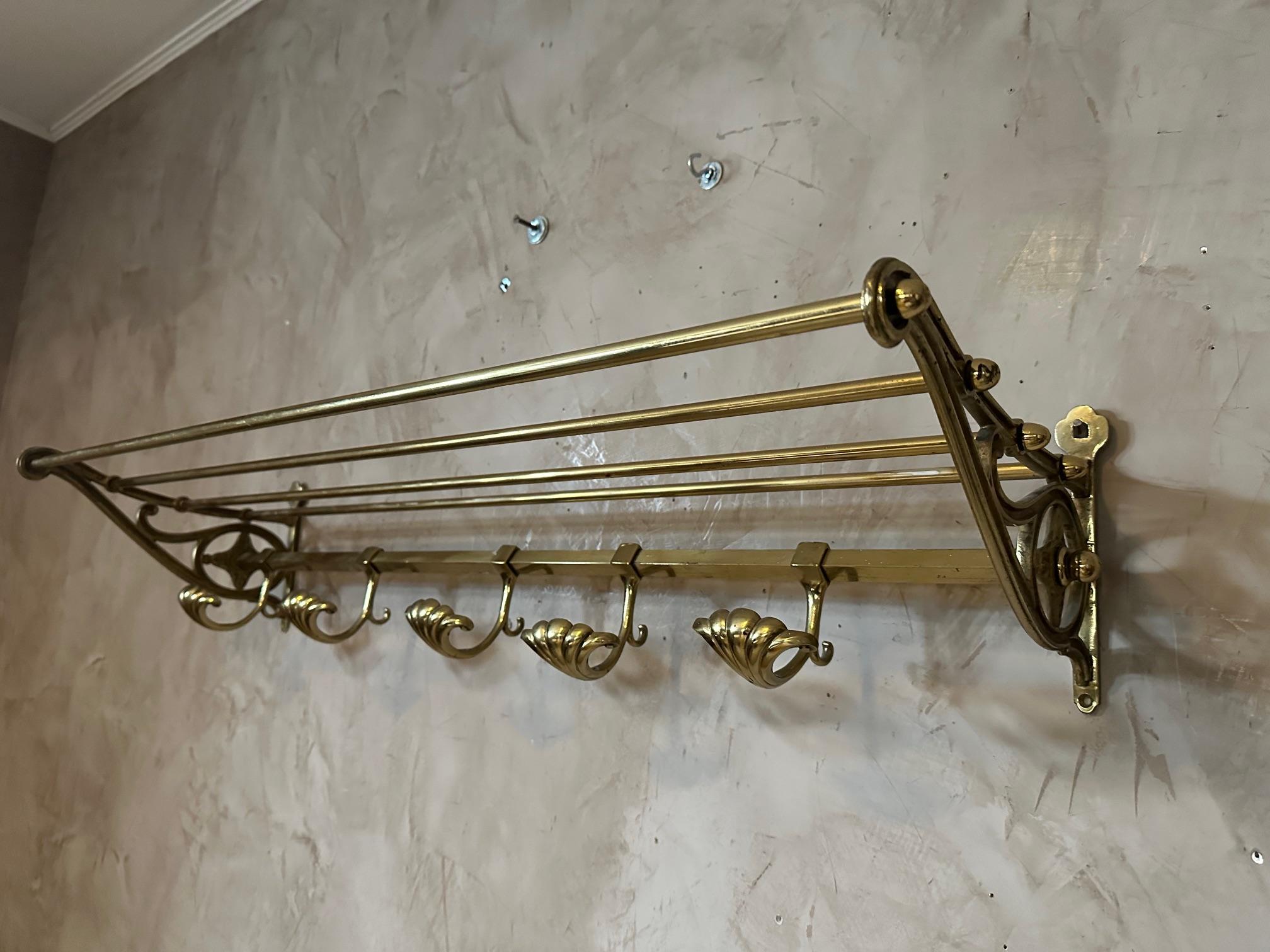 20th century French Art Deco Brass Coat and Luggage Rack, 1930s For Sale 7