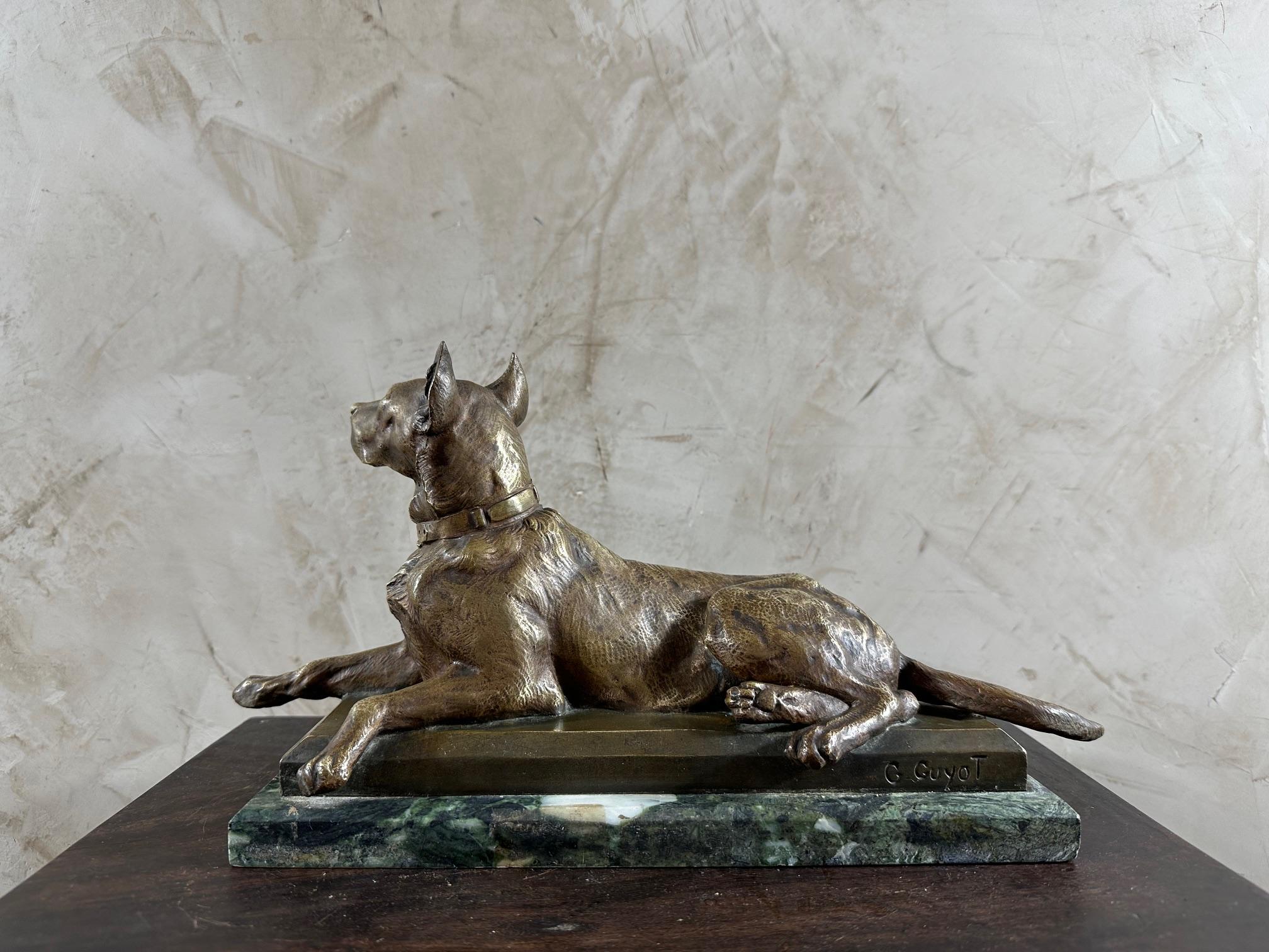 Very beautiful statue of a German shepherd in bronze on a marble base (one corner has been broken and ) signed Georges Lucien Guyot on a base. Is a very well-known French animal artist (1885-1972).
A familiar figure in Montmartre, Georges Guyot was
