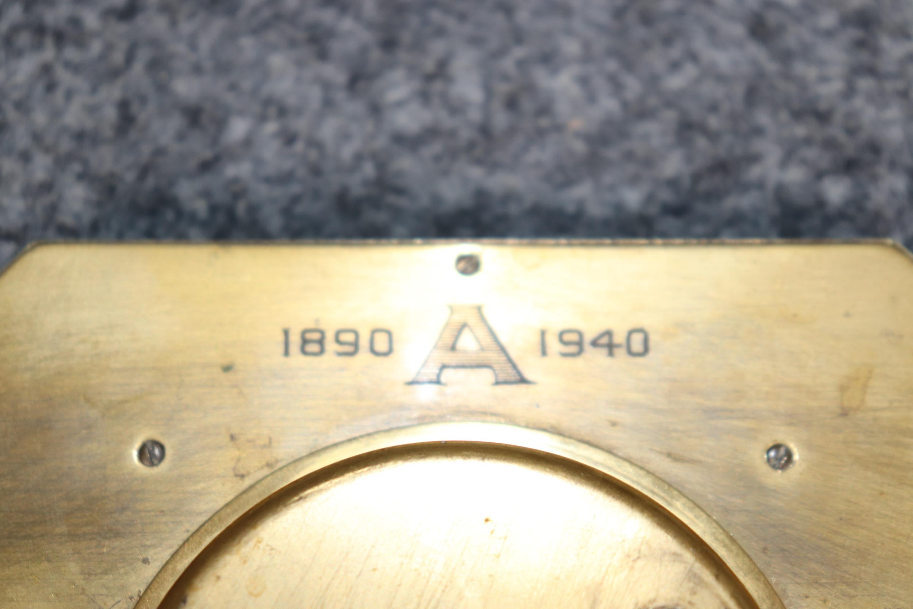20th Century French Art Deco Bronze Ormolu Desk Clock For Sale 5