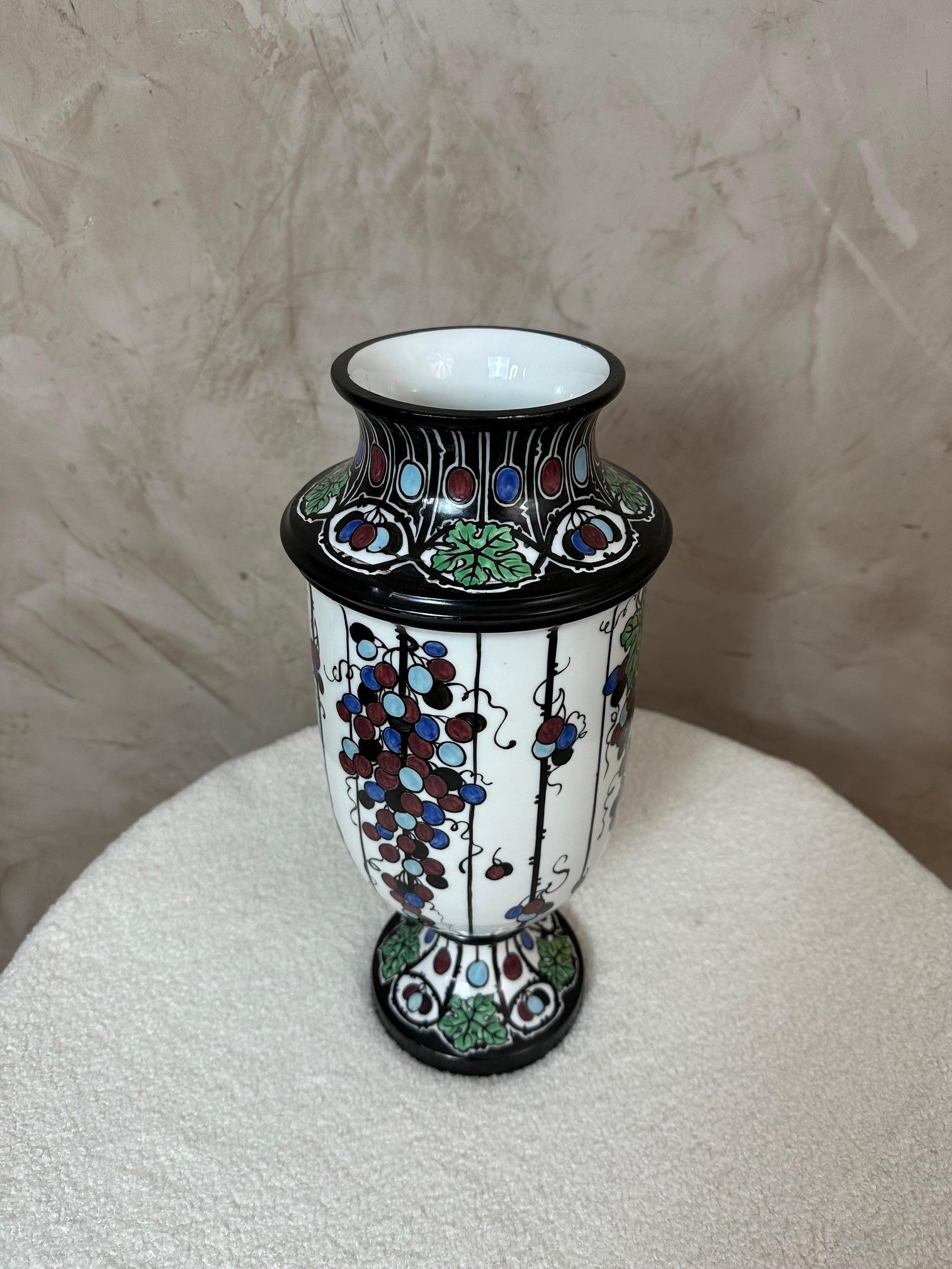 Français Vase en céramique Art déco français du 20e siècle, années 1930 en vente