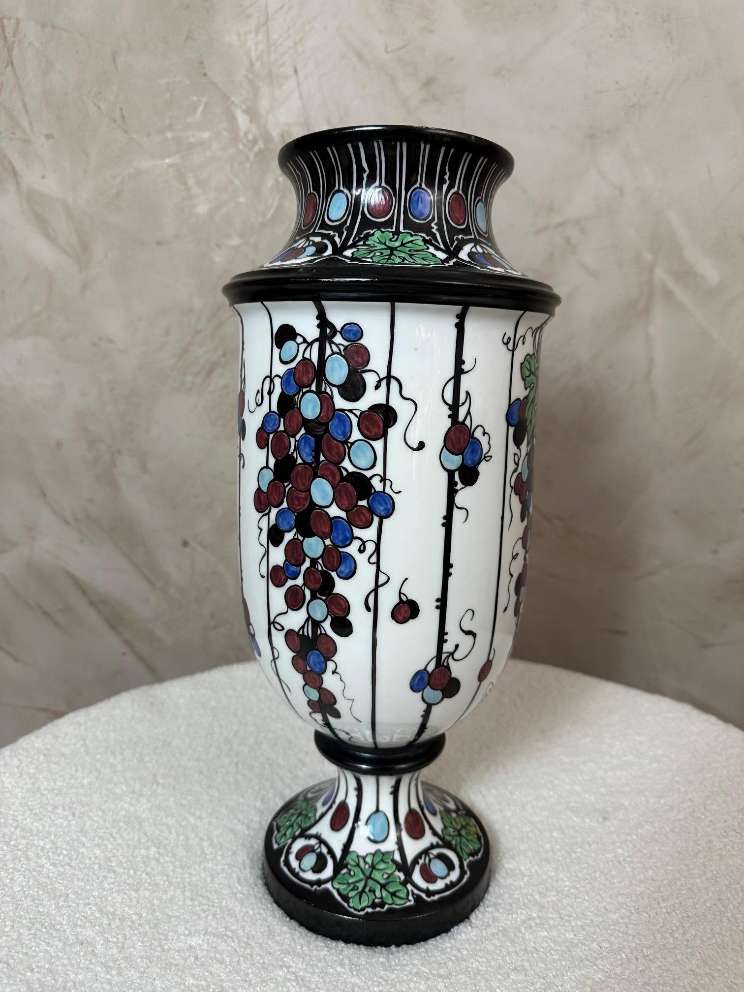 Vase en céramique Art déco français du 20e siècle, années 1930 Bon état - En vente à LEGNY, FR