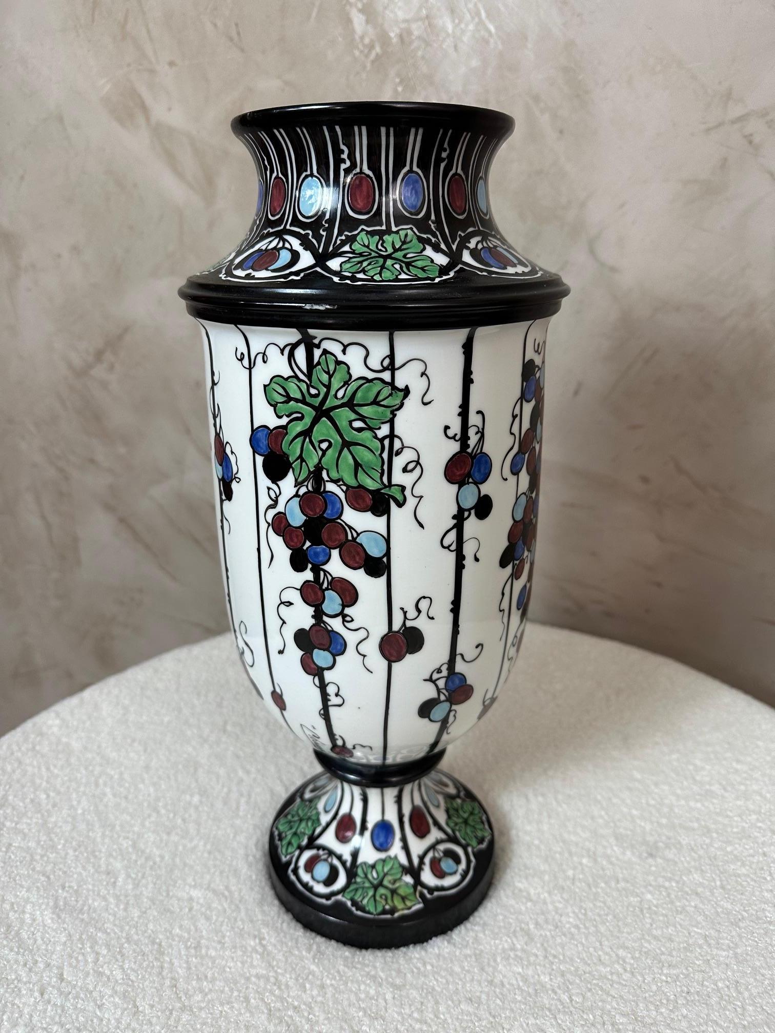 Céramique Vase en céramique Art déco français du 20e siècle, années 1930 en vente