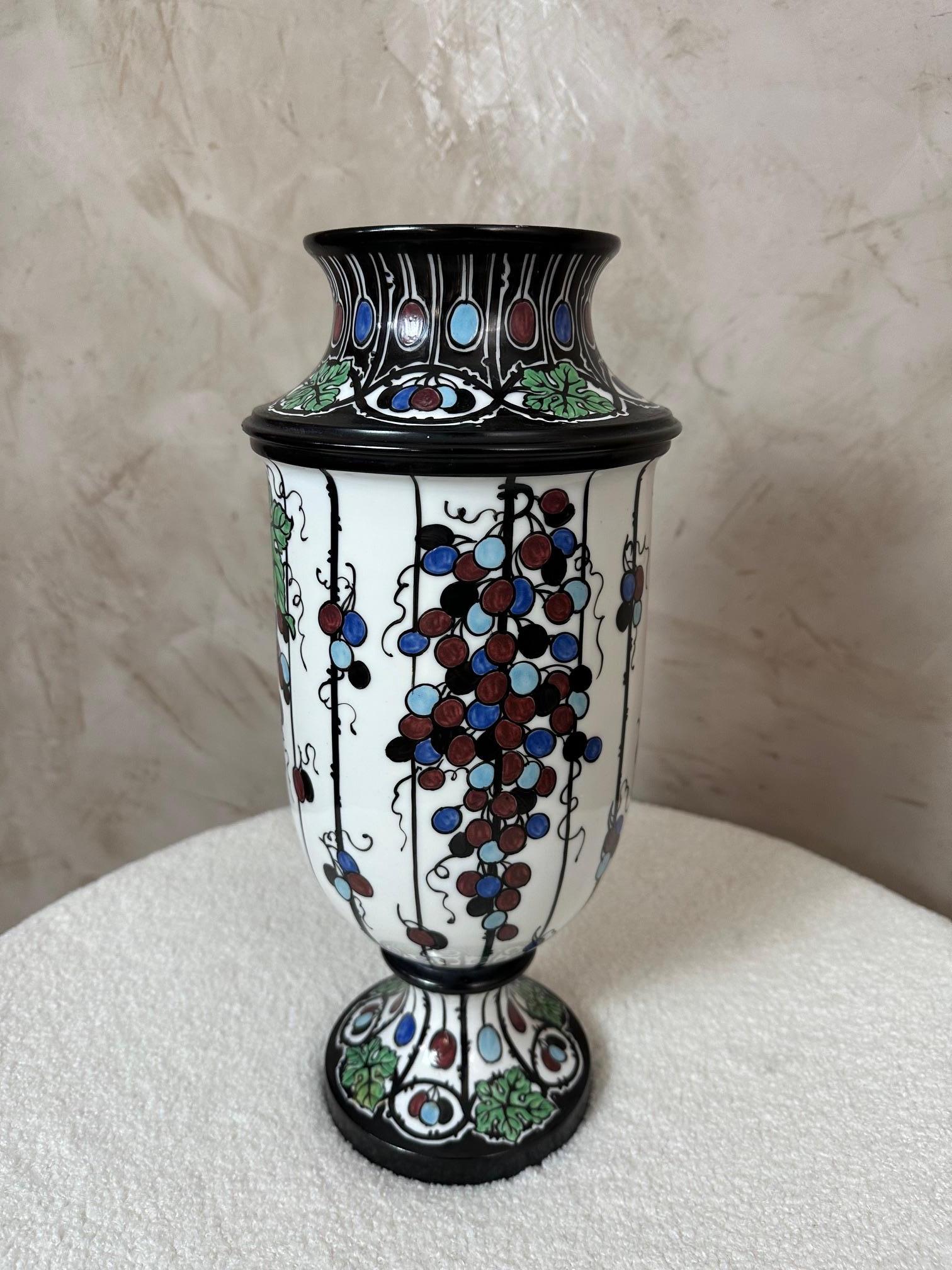 Vase en céramique Art déco français du 20e siècle, années 1930 en vente 1
