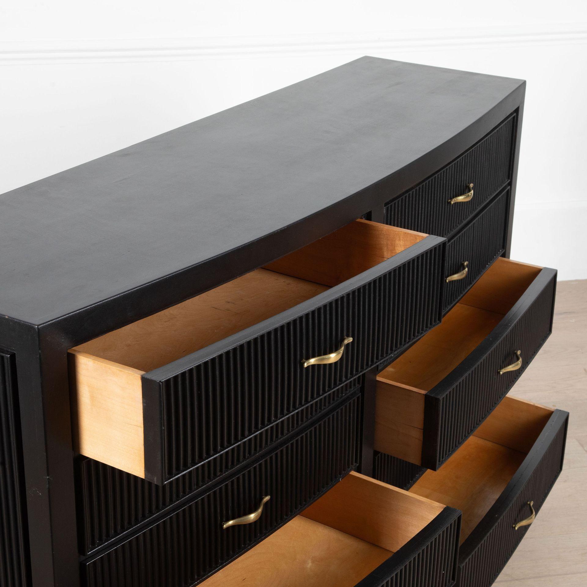 Französische Art Deco Kommode des 20. Jahrhunderts im Angebot 3