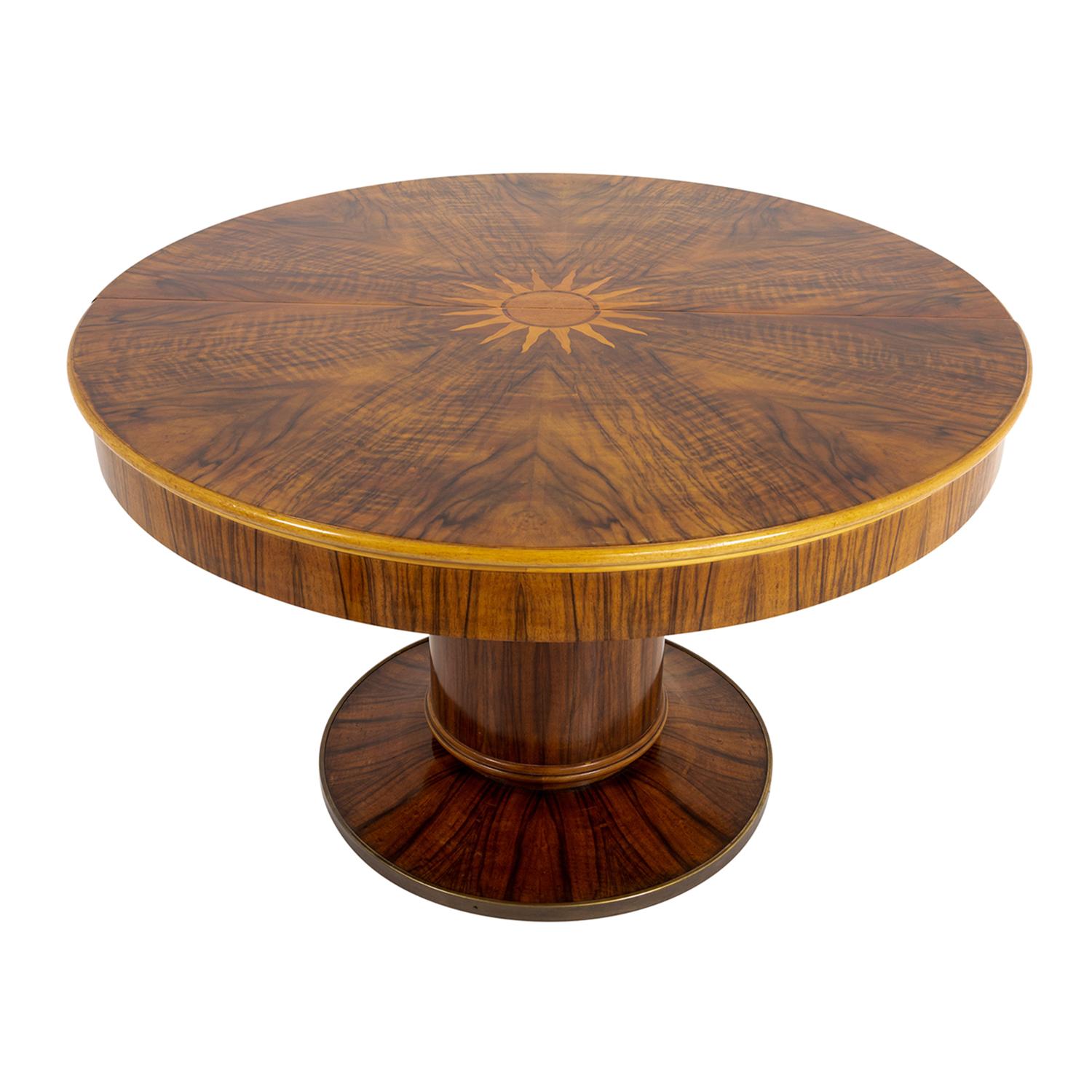Art déco Table de salle à manger extensible en noyer du 20e siècle de style French Art Deco en vente