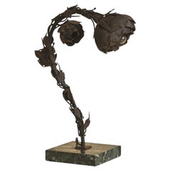 20th Century French Art Deco Floral Motif Table Lamp