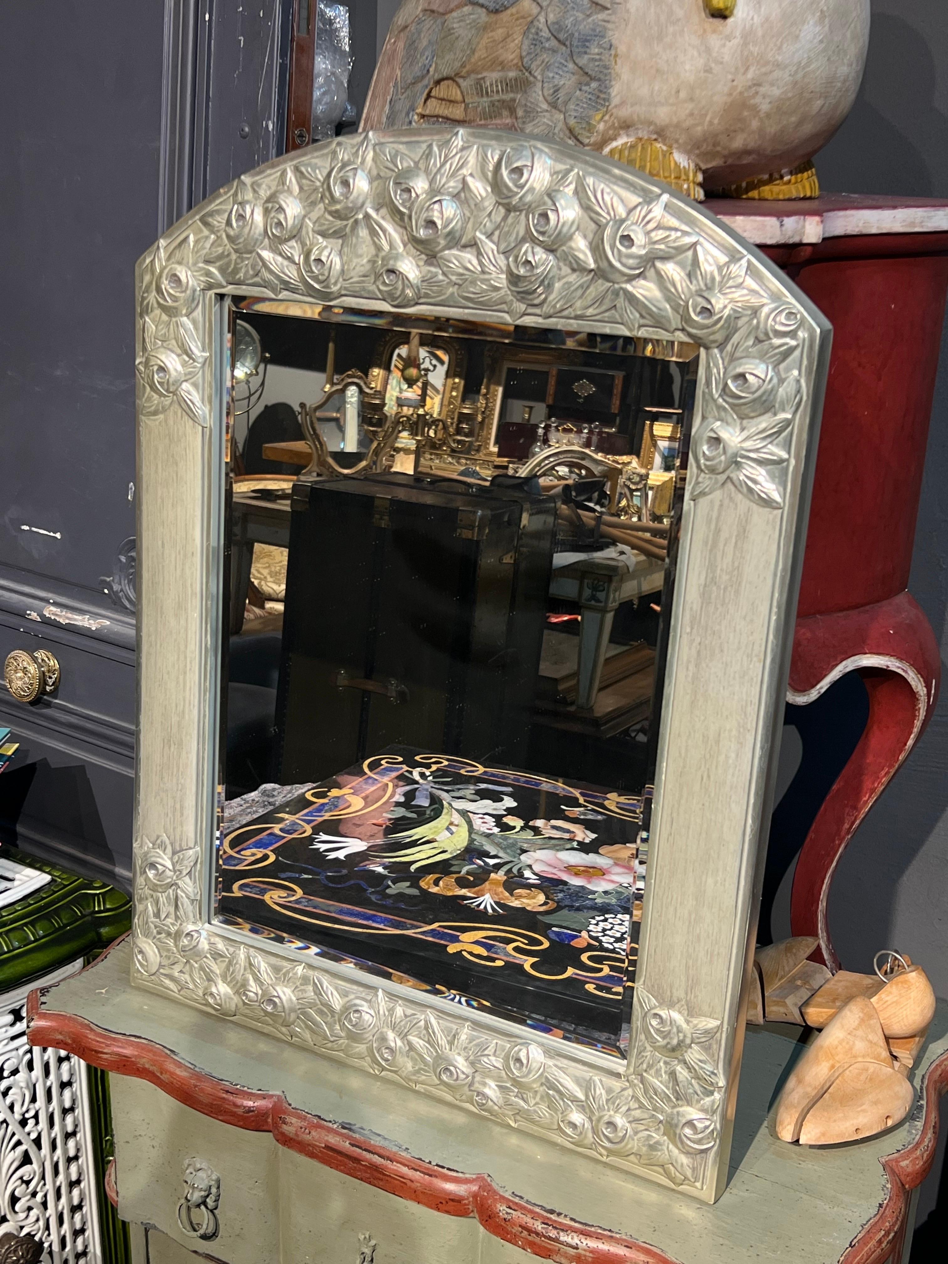 20th Century French Art Deco Hand Carved Wooden Mirror in Silver Finished Frame In Good Condition For Sale In Sofia, BG