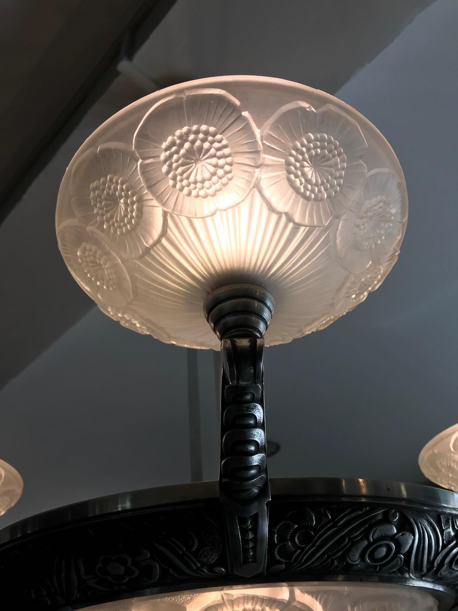 20th Century French Art Deco Iron and Anemone Glass Chandelier, 1930s 1