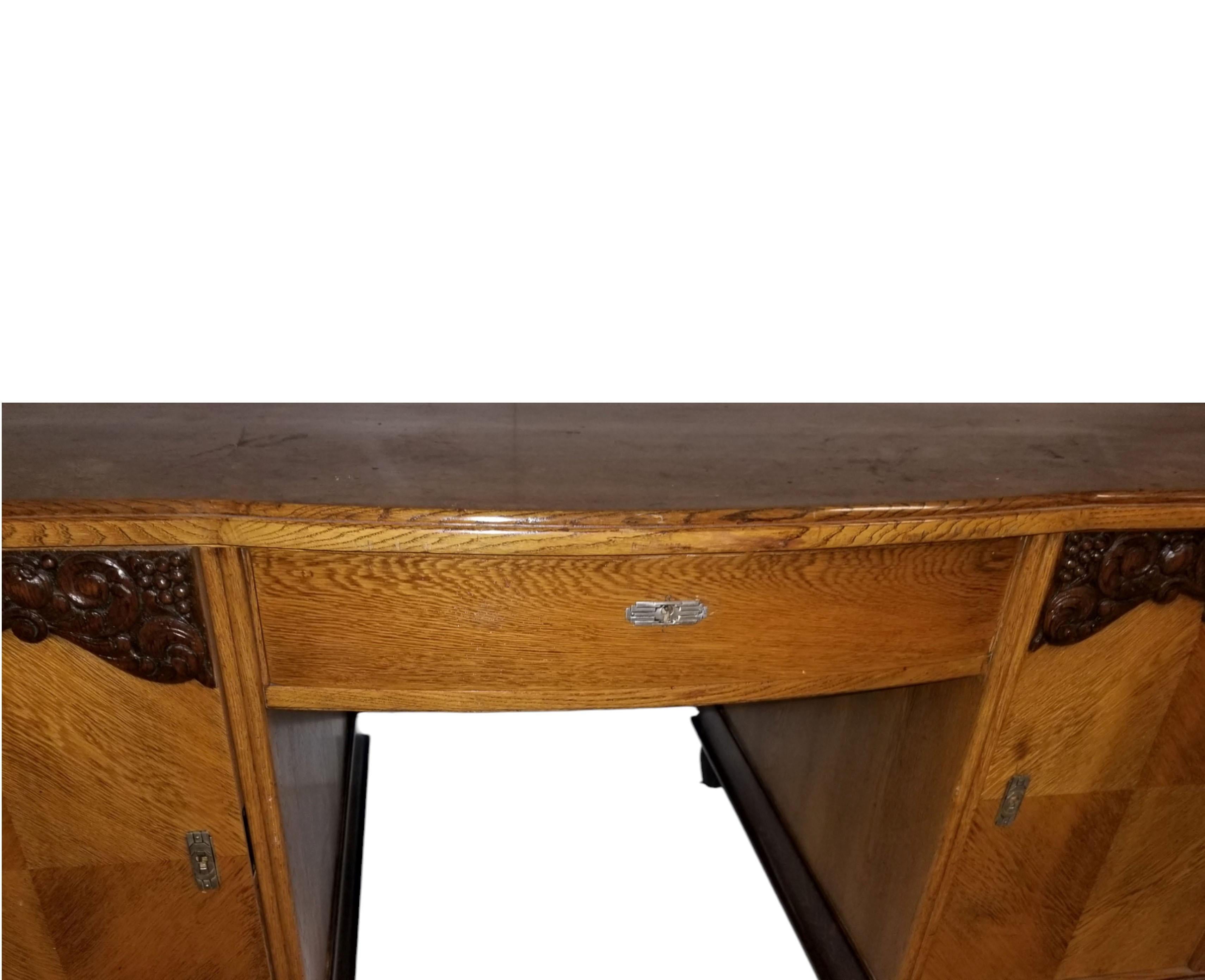 20th Century French Art Deco large Oak Vintage Office Desk / Writing Table  For Sale 4