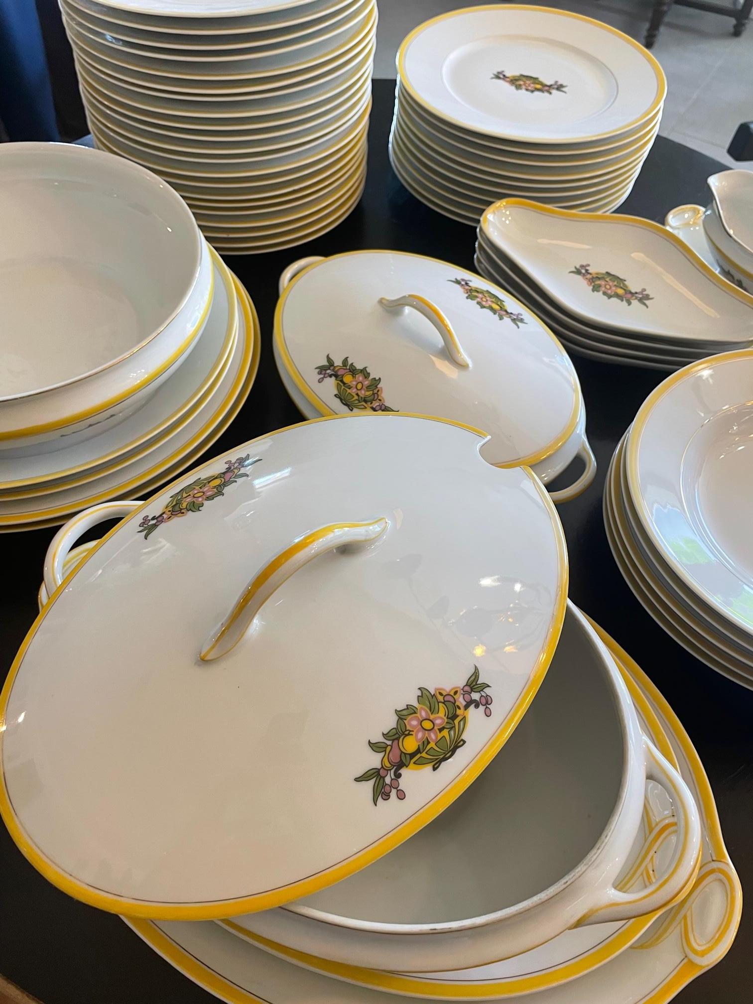 Servicio de mesa de porcelana francesa Art Déco Limoges del siglo XX 49 piezas Porcelana en venta