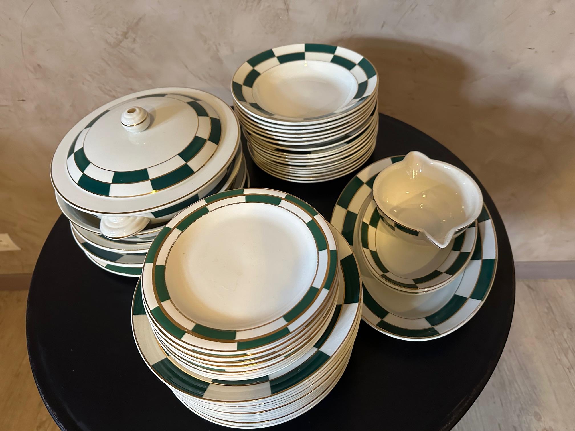 20th century French Art deco Luneville Earthenware service, 1930s In Good Condition For Sale In LEGNY, FR