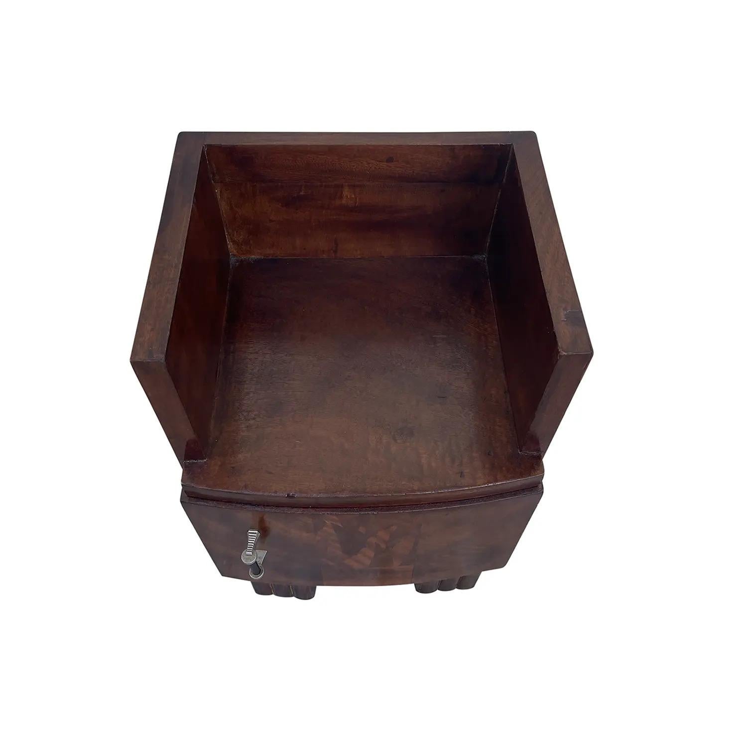 20th Century French Art Deco Mahogany Nightstand - Vintage Bedside Table For Sale 1