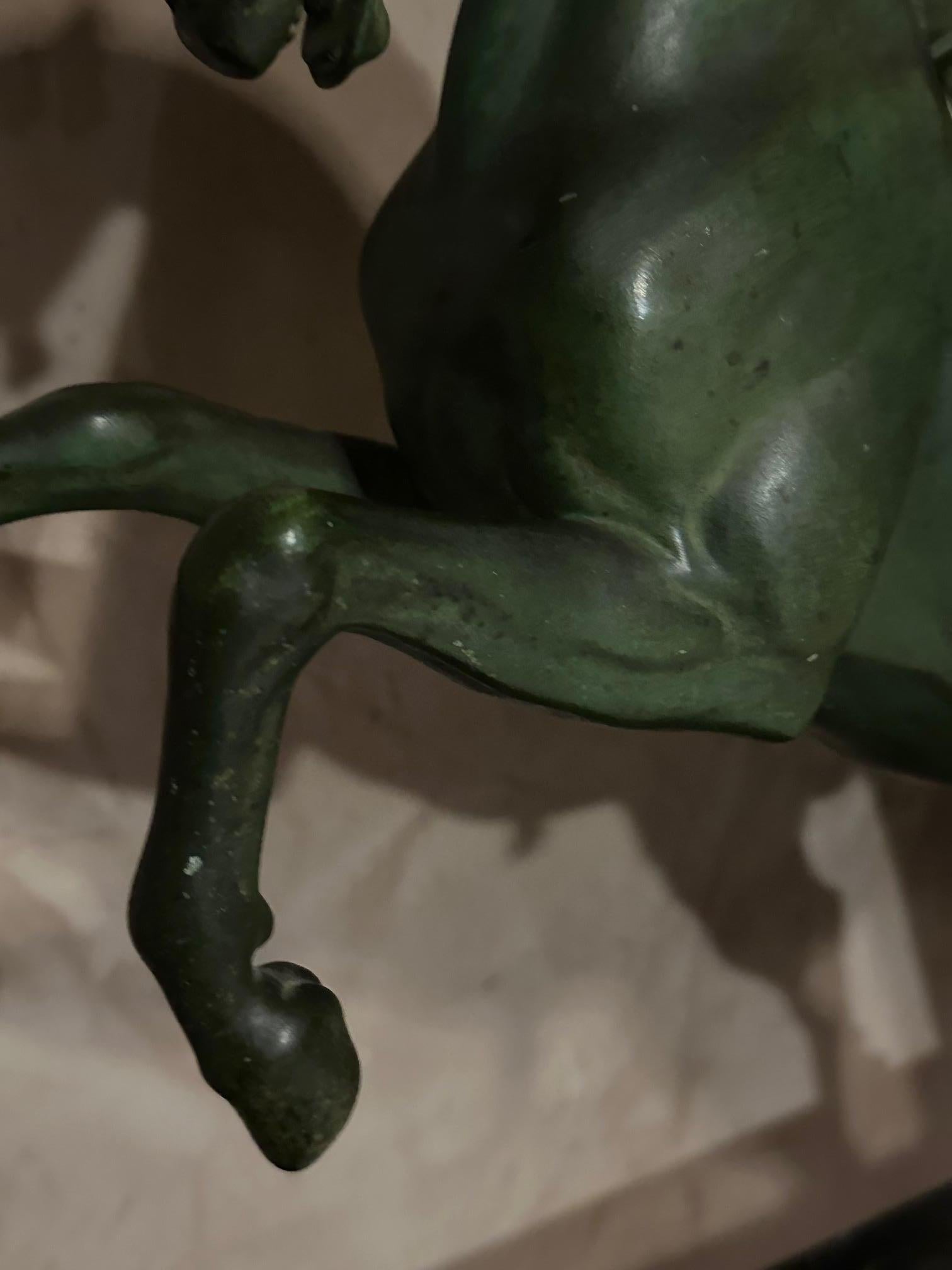 Französische Art-déco-Skulptur eines Pferdes aus Metall und Marmor aus dem 20. Jahrhundert, C.Charles, 1930er Jahre im Angebot 8