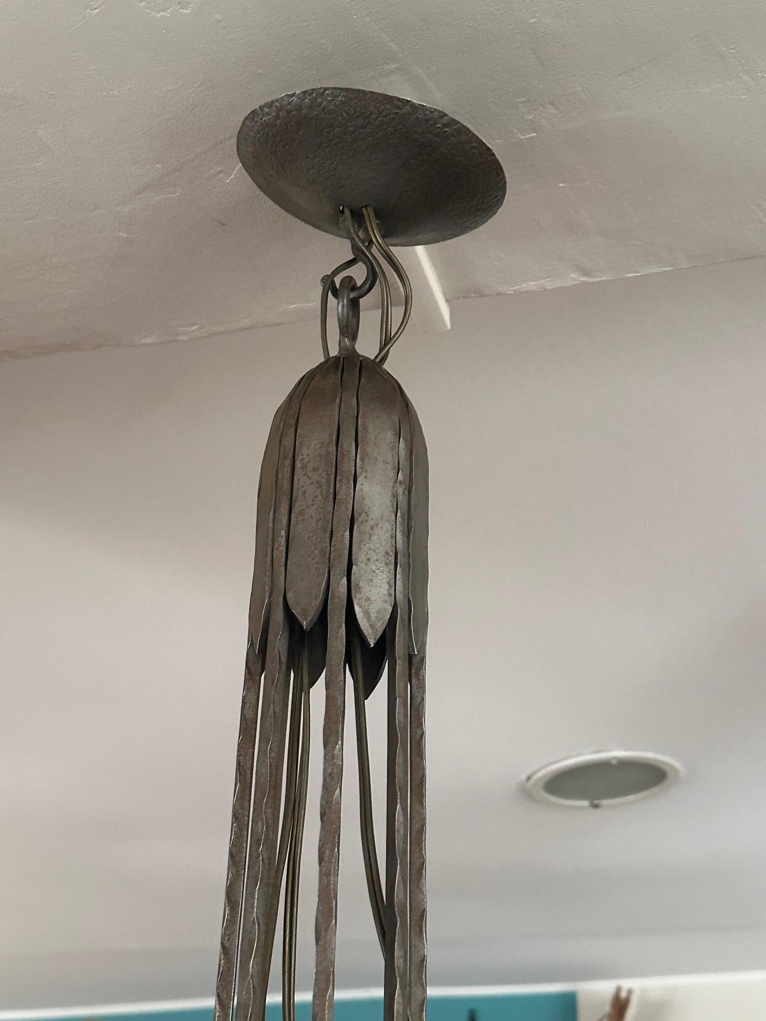 20th century French Art Deco Muller and Vasseur Wrought Iron Chandelier, 1930s For Sale 9