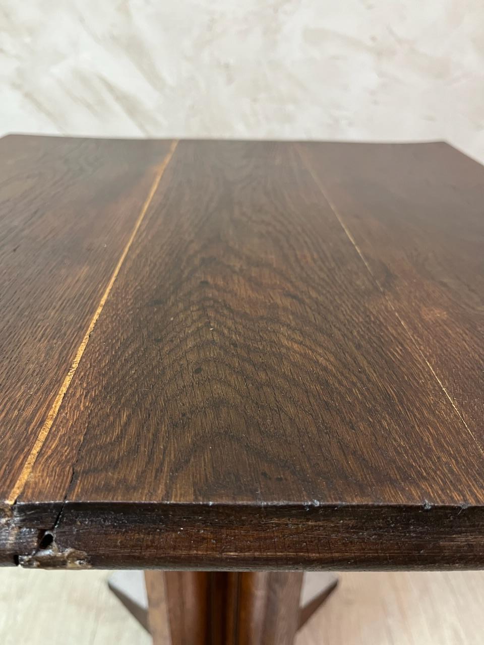 20th century French Art Deco Oak Gueridon, 1930s Bon état - En vente à LEGNY, FR