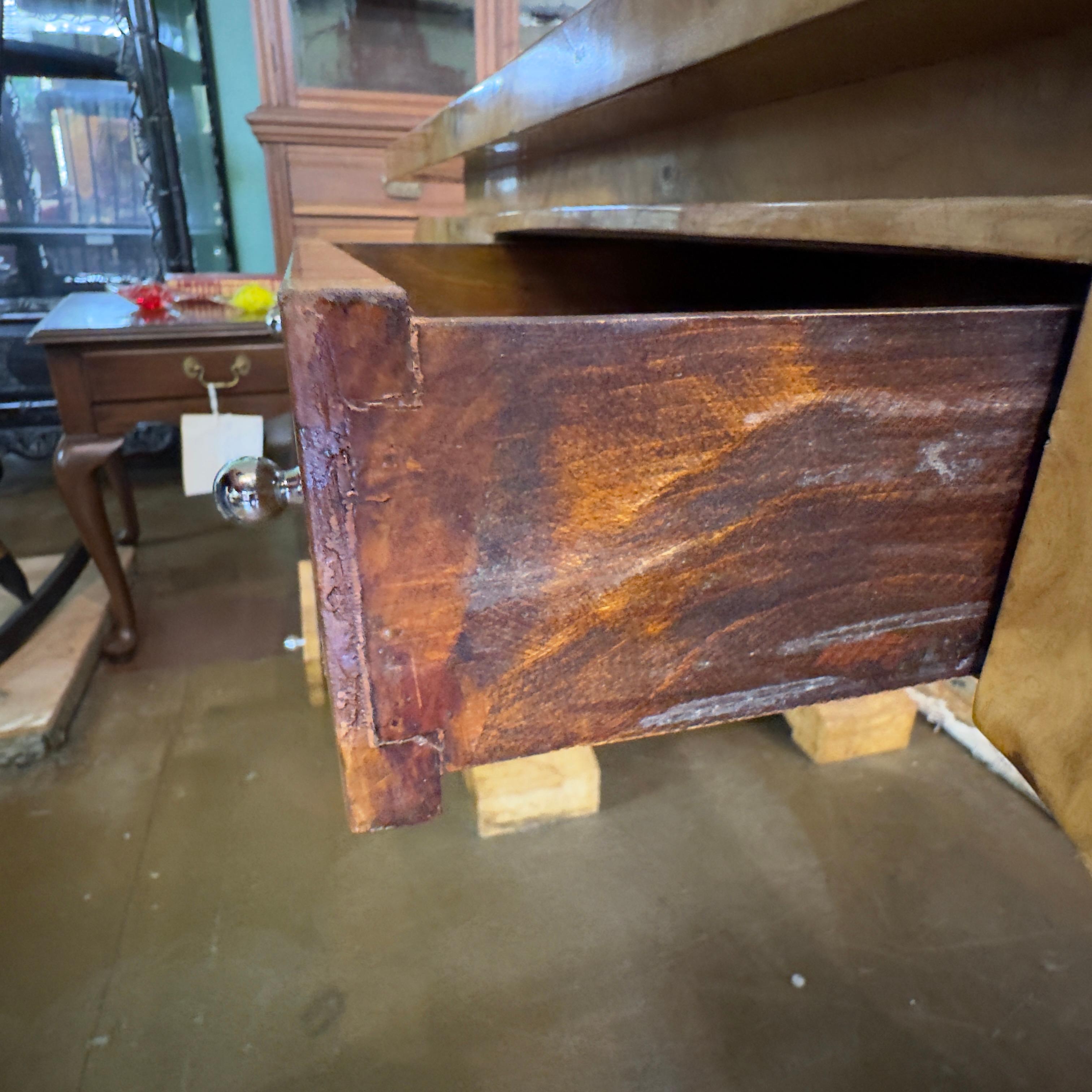 20th Century French Art Deco Pedestal Olive Ash Burl Executive Desk For Sale 5