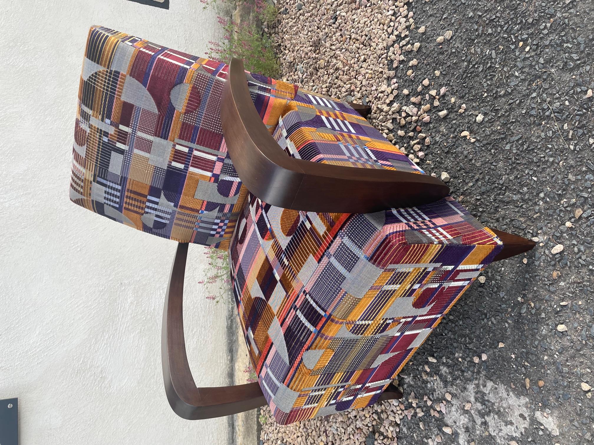 20th Century French Art Deco Reupholstered Armchair, 1930s In Excellent Condition In LEGNY, FR