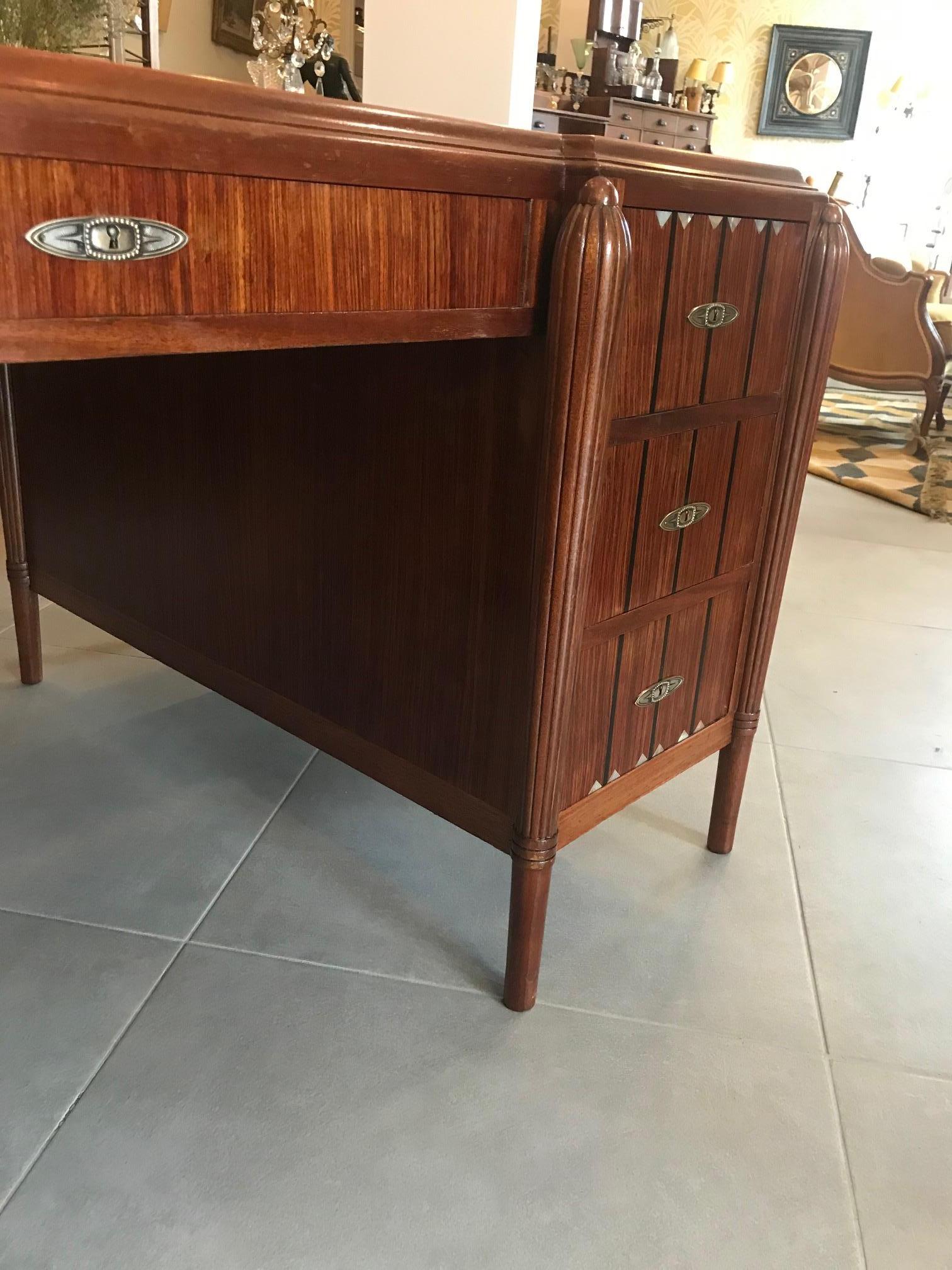 20th Century French Art Deco Rosewood and Mother of Pearl Desk, 1930s 12