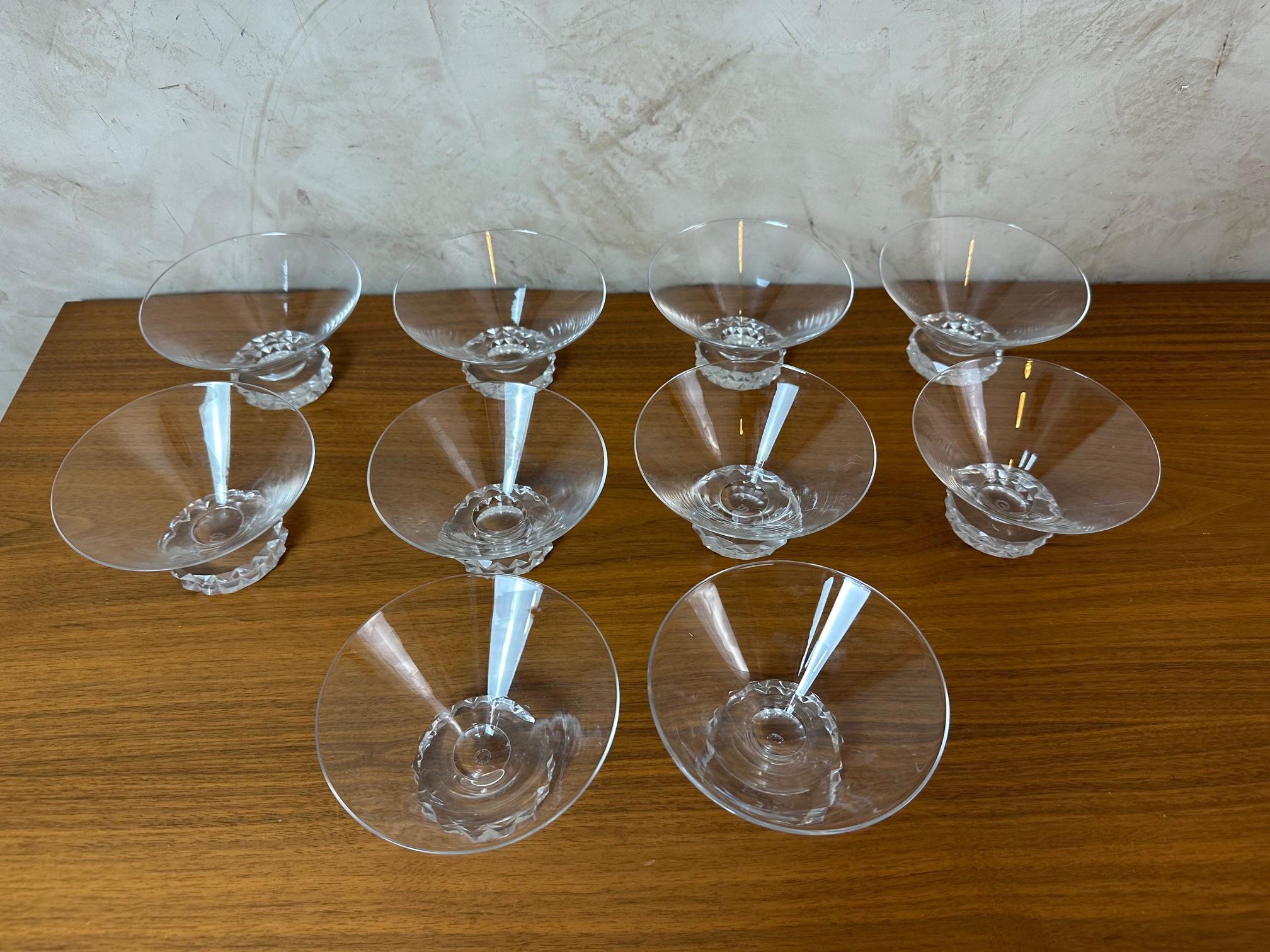 Ensemble de 34 verres en cristal Saint Louis, Art déco français du 20e siècle, années 1933 en vente 9