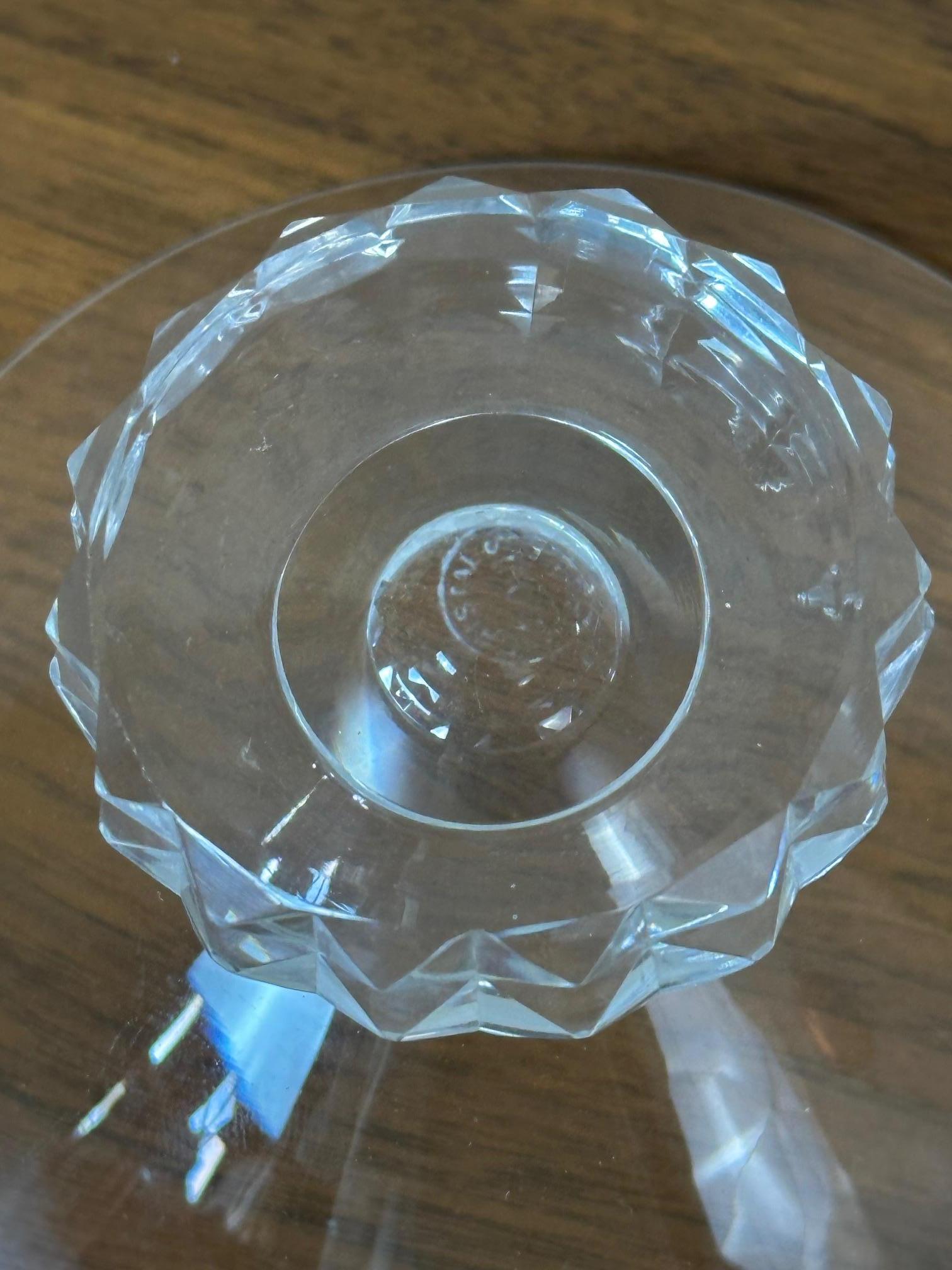 Ensemble de 34 verres en cristal Saint Louis, Art déco français du 20e siècle, années 1933 en vente 11