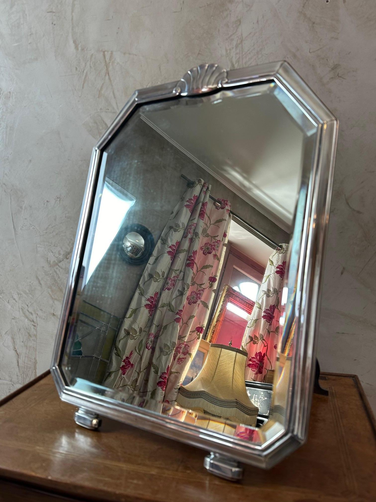 20ème siècle Français Art Deco Mirror Table, 1930s Bon état - En vente à LEGNY, FR