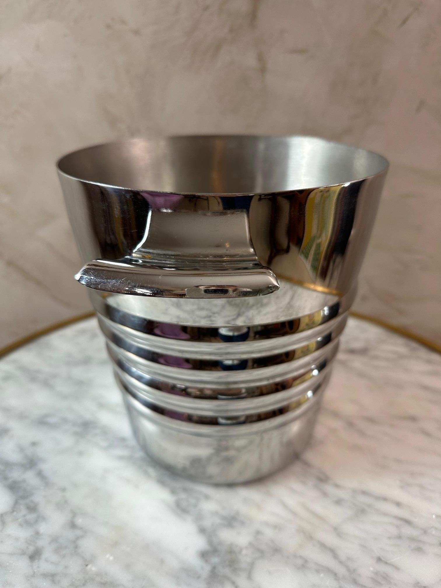 Raffreddatore per vino in argento Art déco francese del XX secolo, anni '30 In condizioni buone in vendita a LEGNY, FR