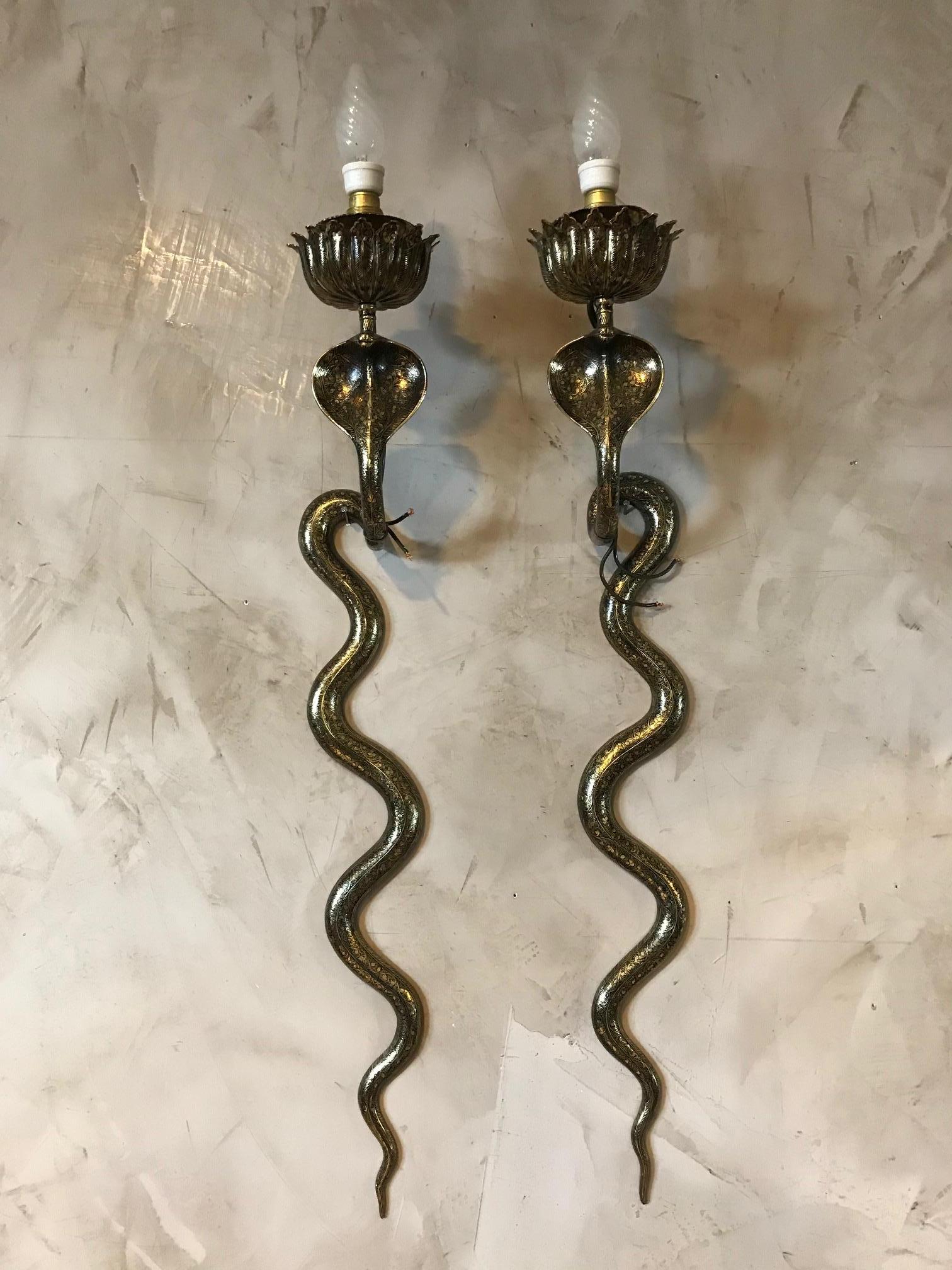 20th Century French Art Deco Style Pair of Brass Snake Sconces, circa 1960s 7