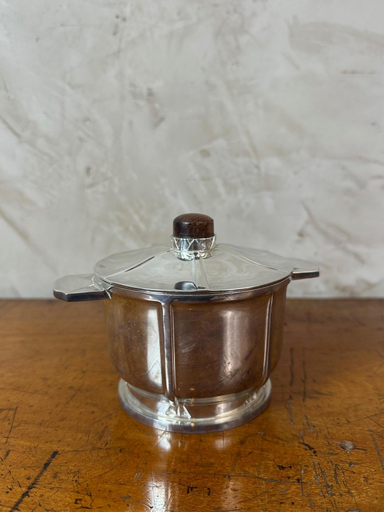 20th century French Art deco Tea and Coffee Silver plate Set, 1930s For Sale 7