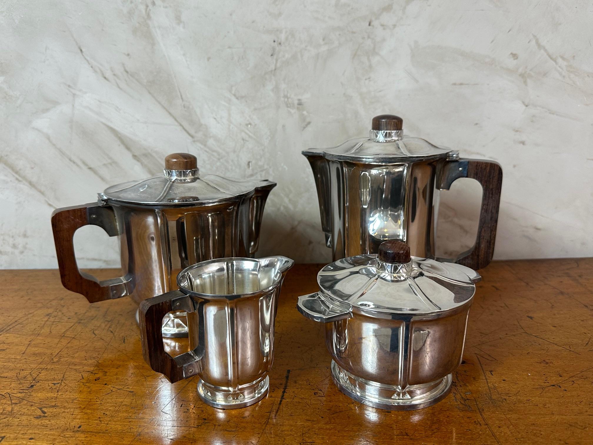 20th century French Art deco Tea and Coffee Silver plate Set, 1930s For Sale 8