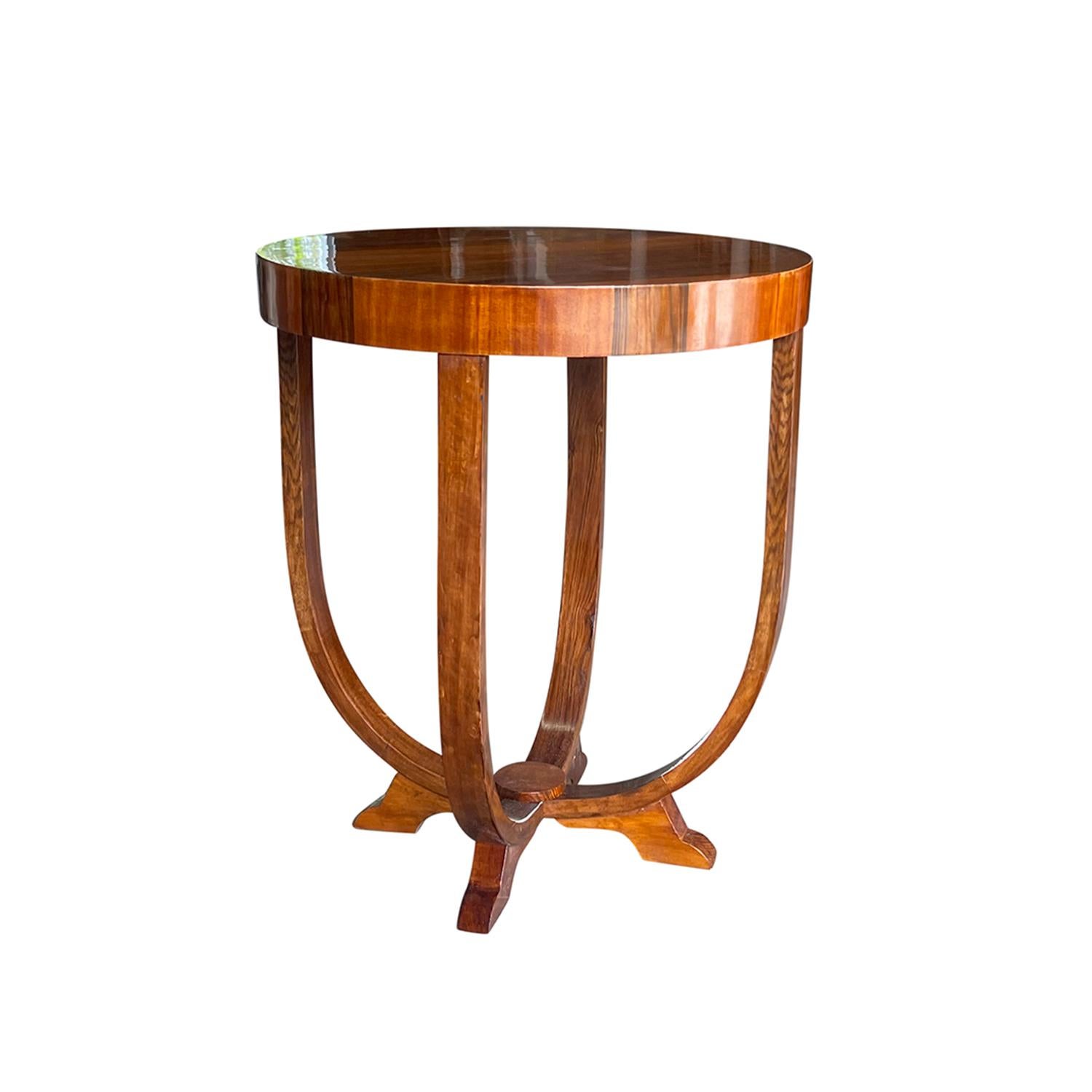 Intagliato a mano Tavolino in mogano vintage Art Déco francese del XX secolo di Jean-Michel Frank in vendita