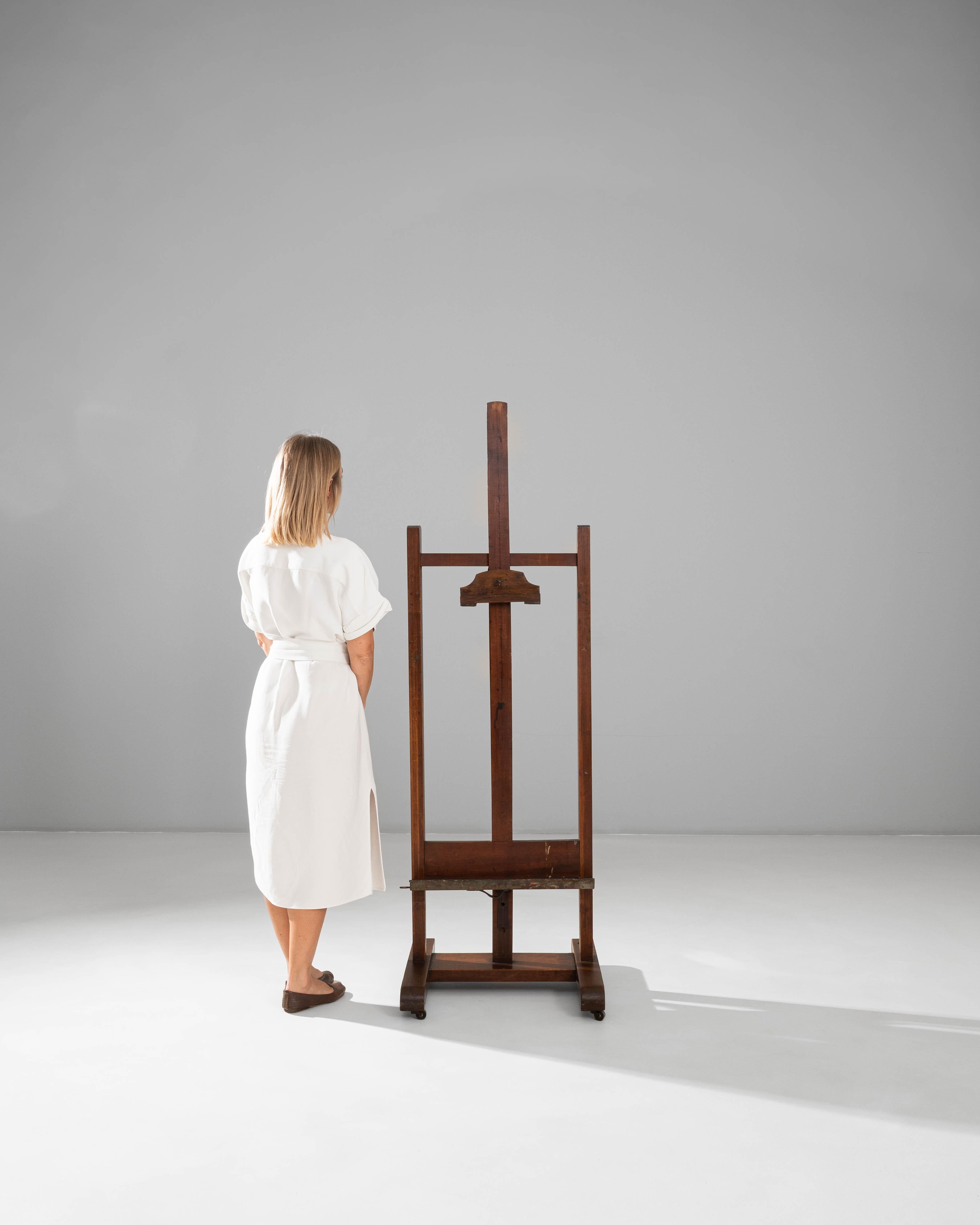 Caballete de madera de artista francés del siglo XX en Bueno estado para la venta en High Point, NC