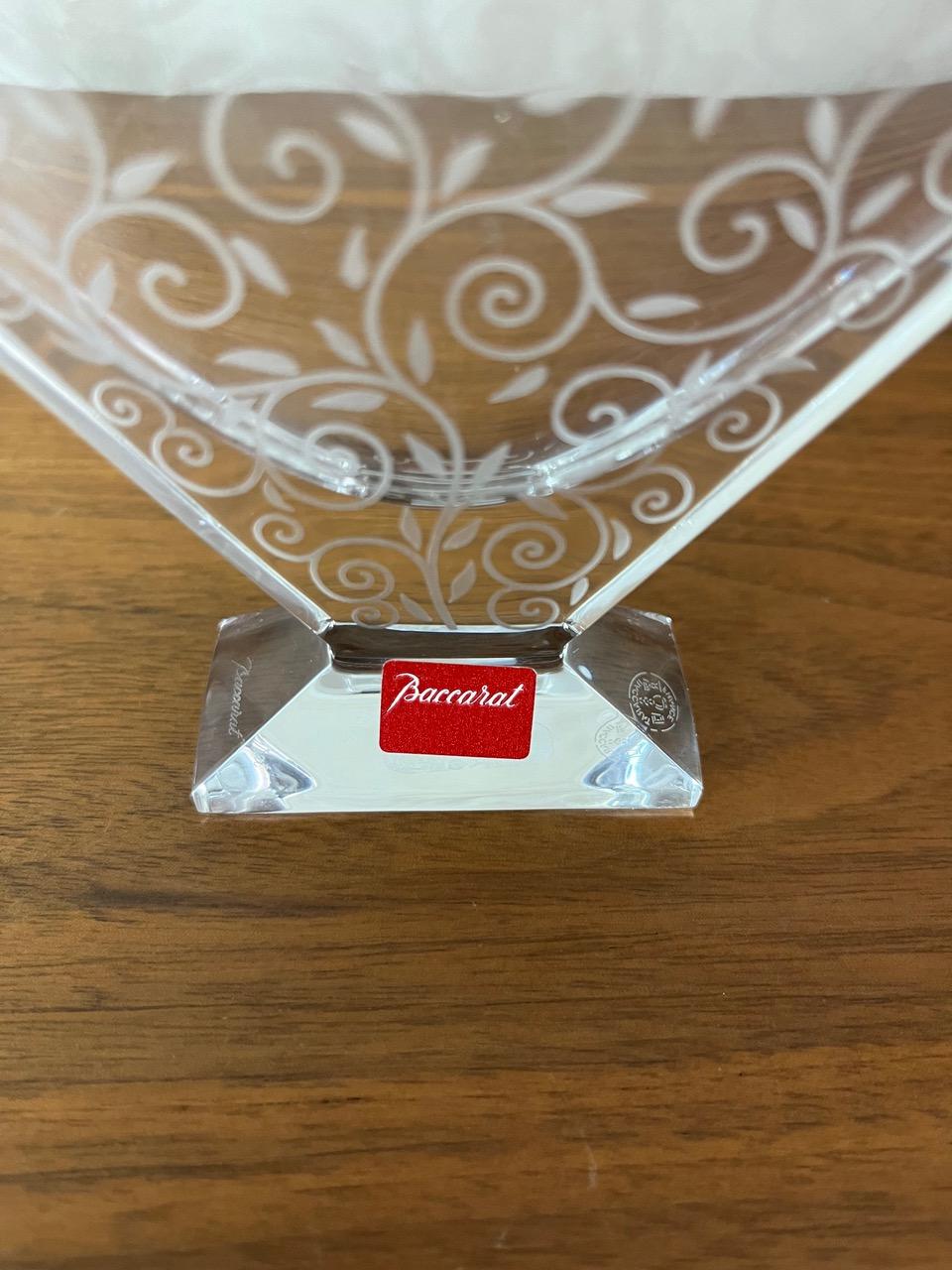 Vaso di cristallo Baccarat francese del XX secolo, anni '50 in vendita 4