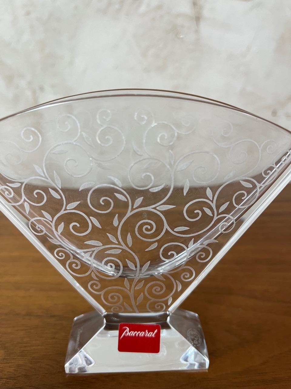 Vaso di cristallo Baccarat francese del XX secolo, anni '50 in vendita 5