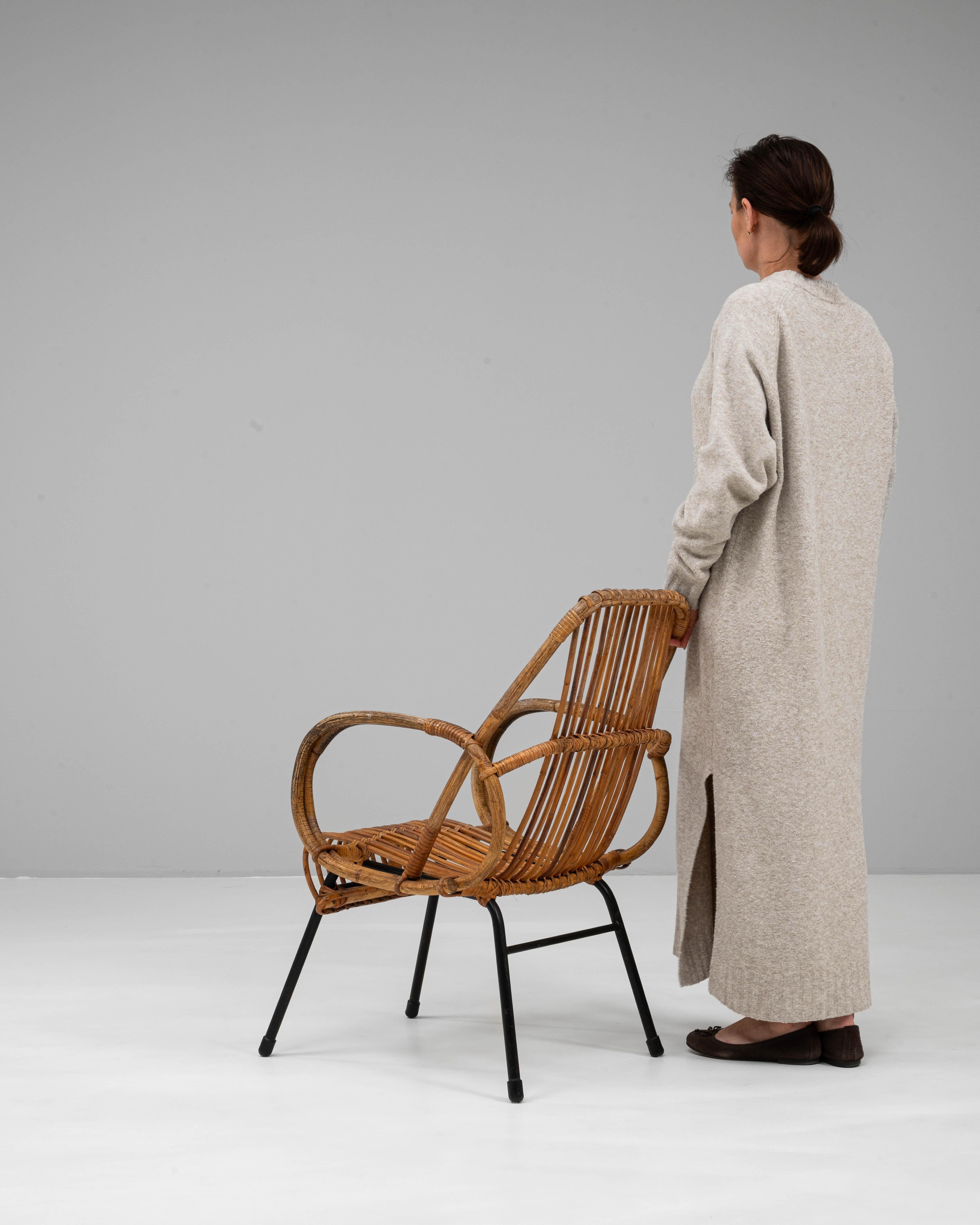 Poltrona francese in bambù del XX secolo con struttura in metallo in vendita 1