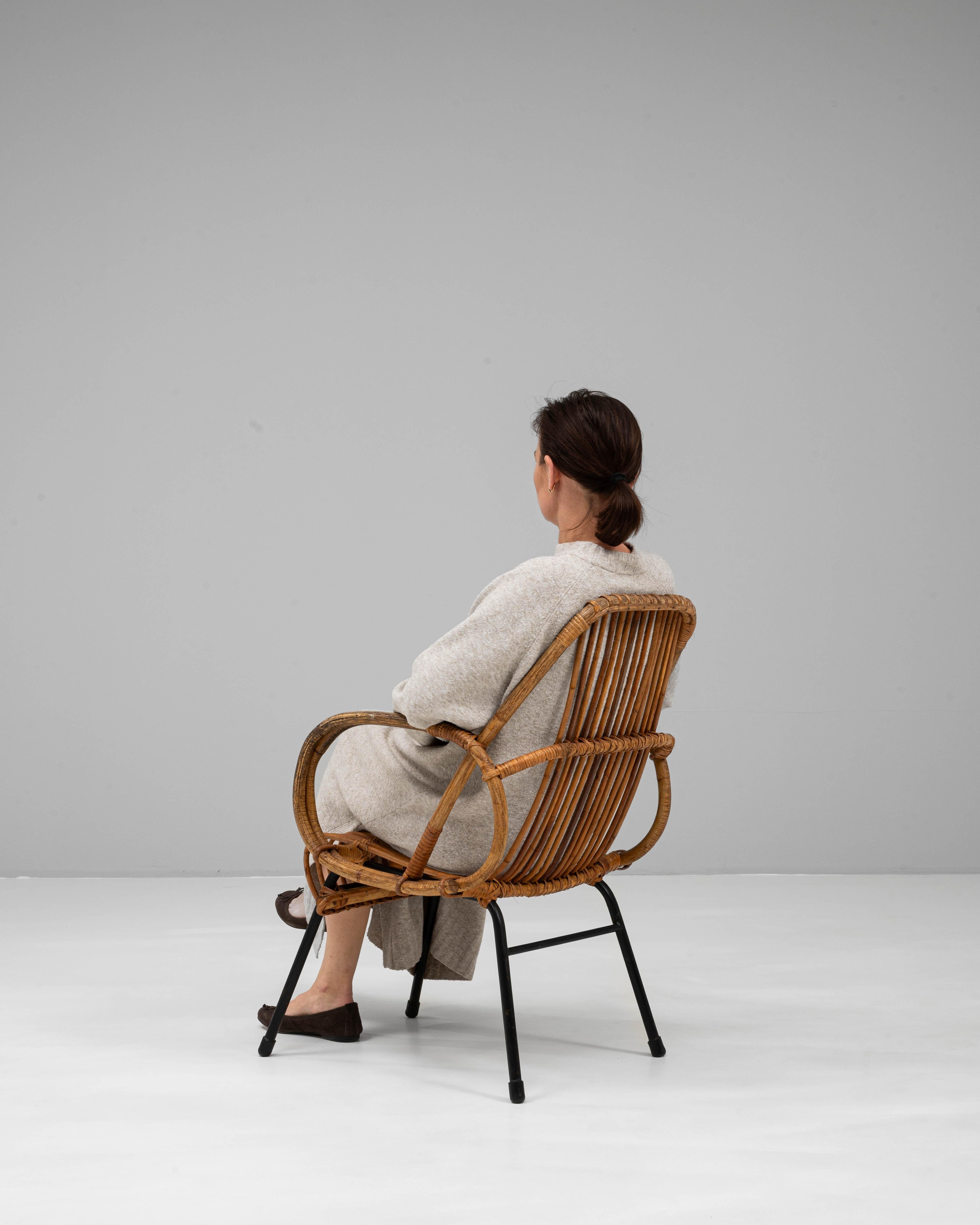 Poltrona francese in bambù del XX secolo con struttura in metallo in vendita 2