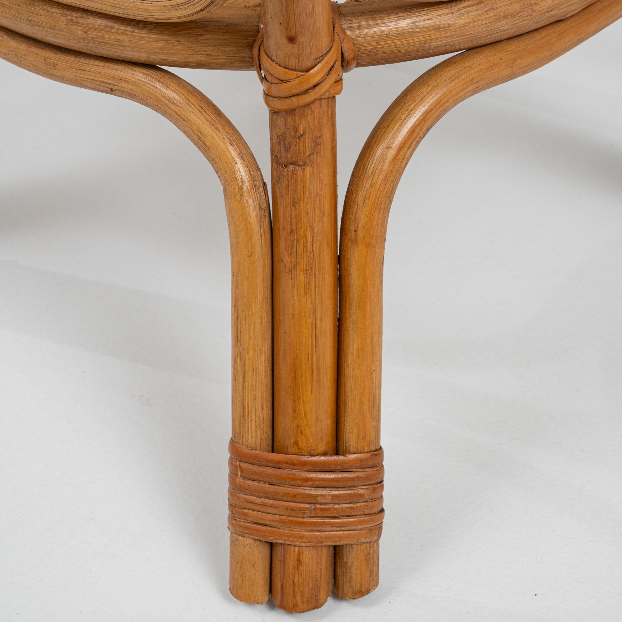 Table basse en bambou français du 20e siècle avec plateau en verre en vente 4