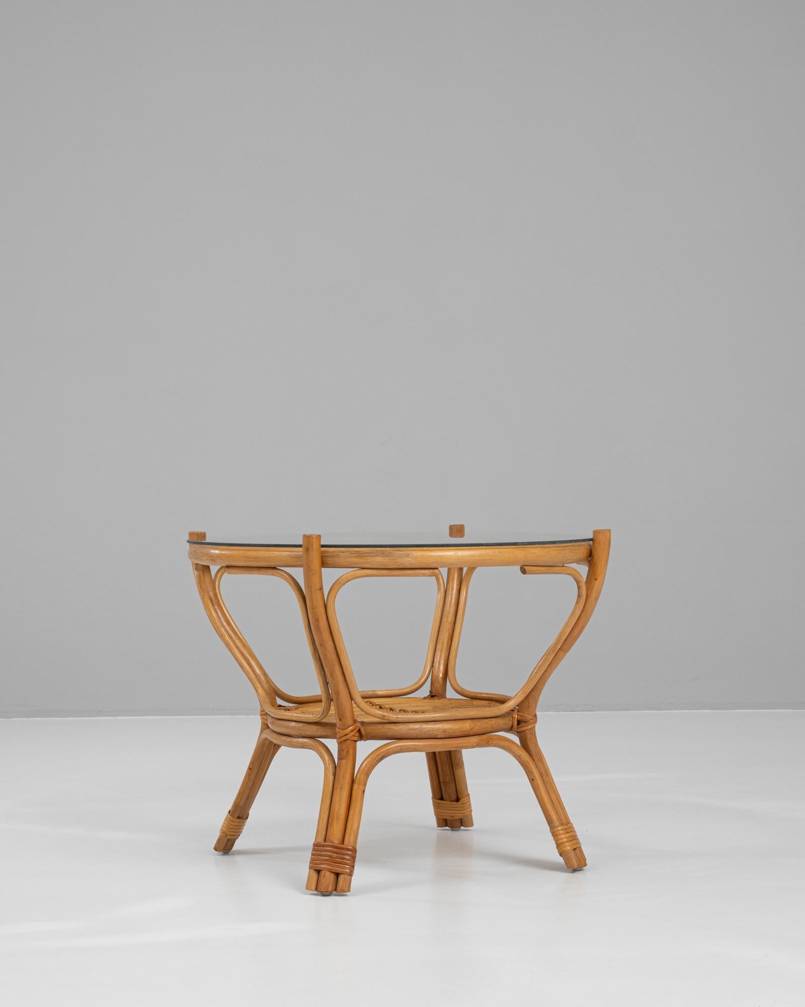 20ième siècle Table basse en bambou français du 20e siècle avec plateau en verre en vente